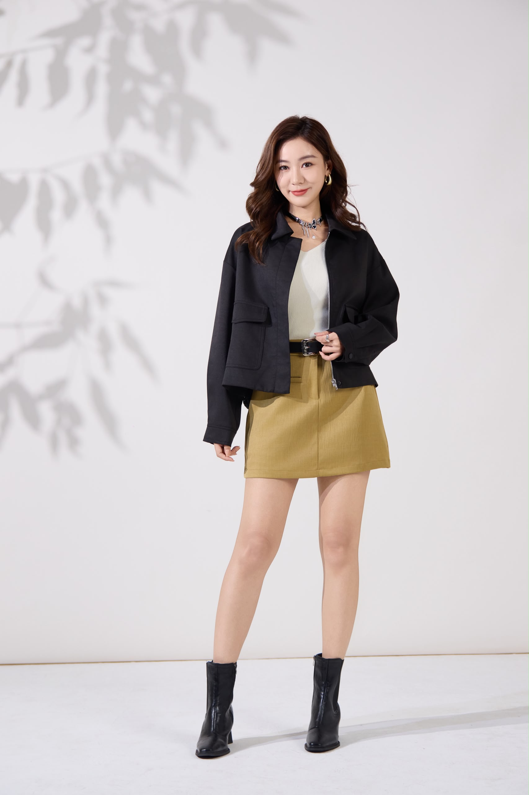 16141351 Harper Utility Cropped Jacket