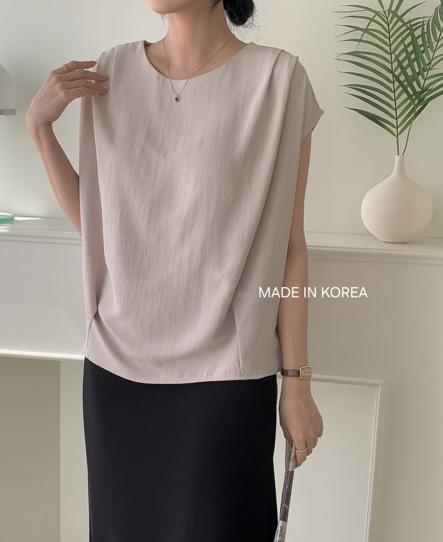 G6178 韓國🇰🇷靚料淨色打皺top