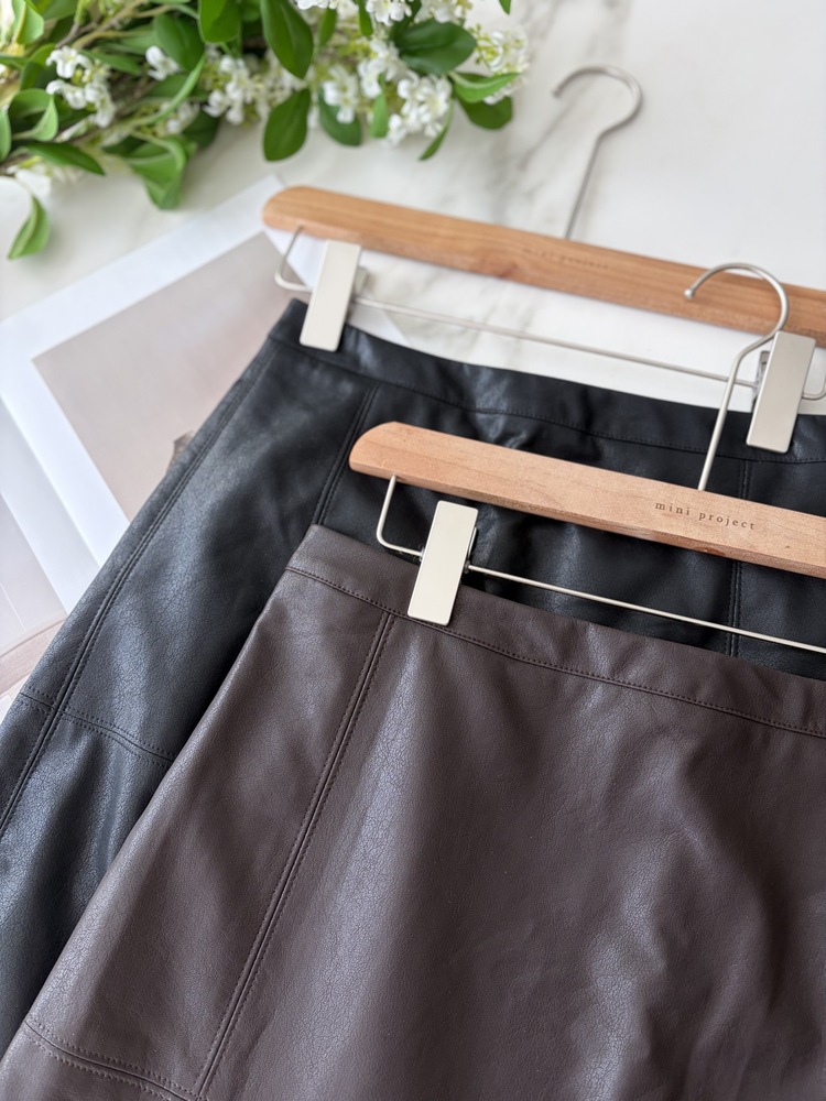 Faux Leather Midi Skirt (Brown)