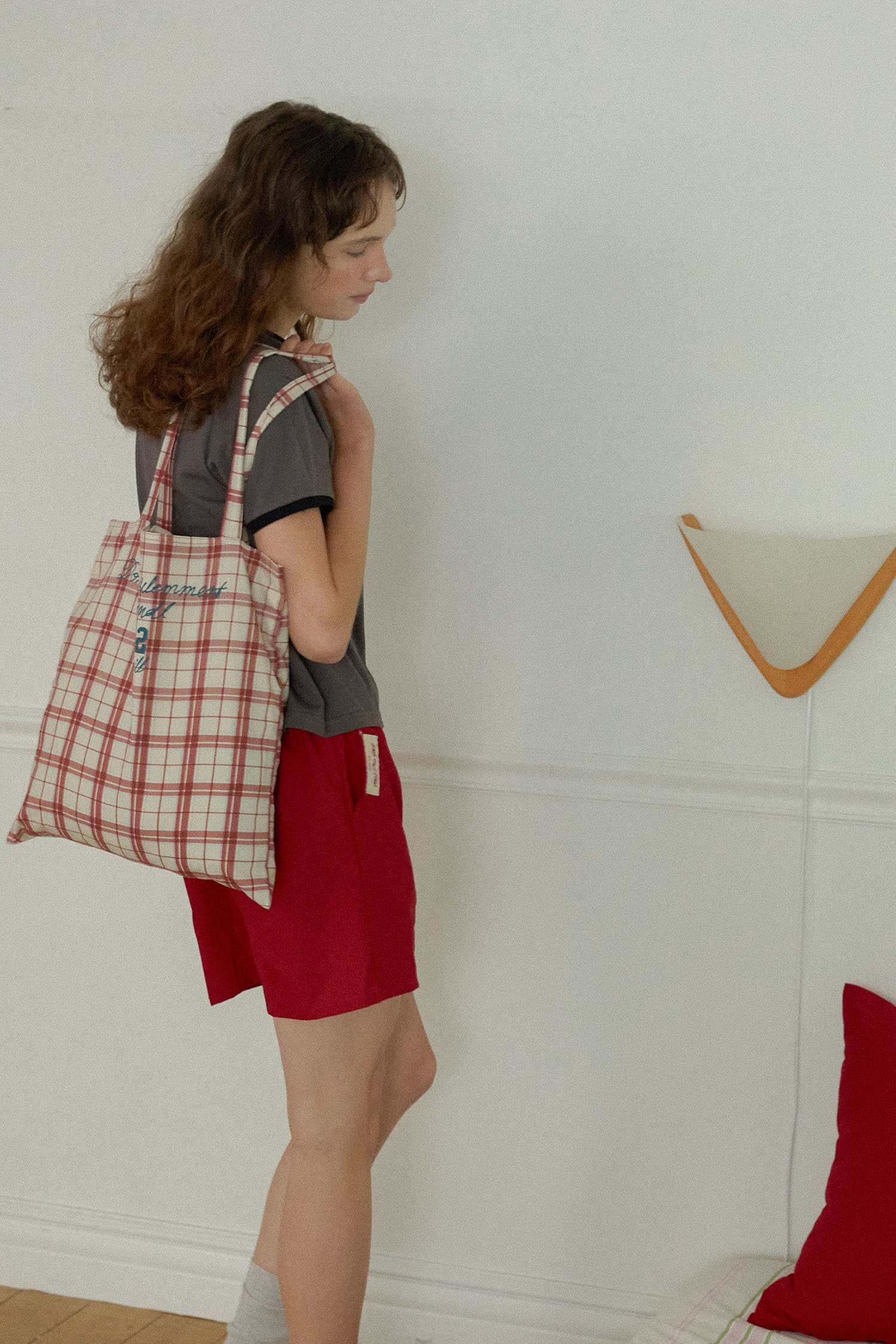 HÔTEL 827 Standby Shoulder Bag (Redwood)