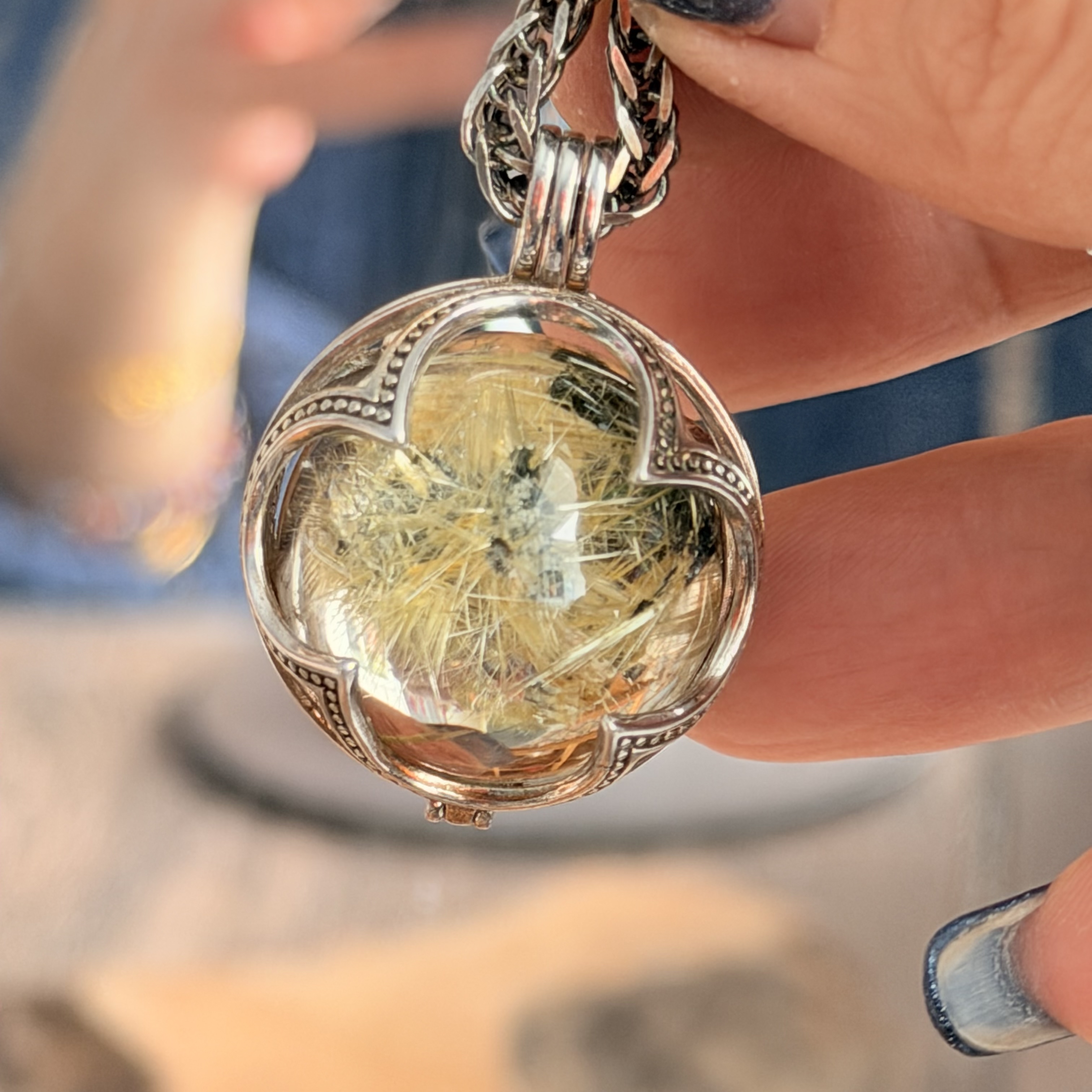 金鈦晶花球球襯S925項鏈