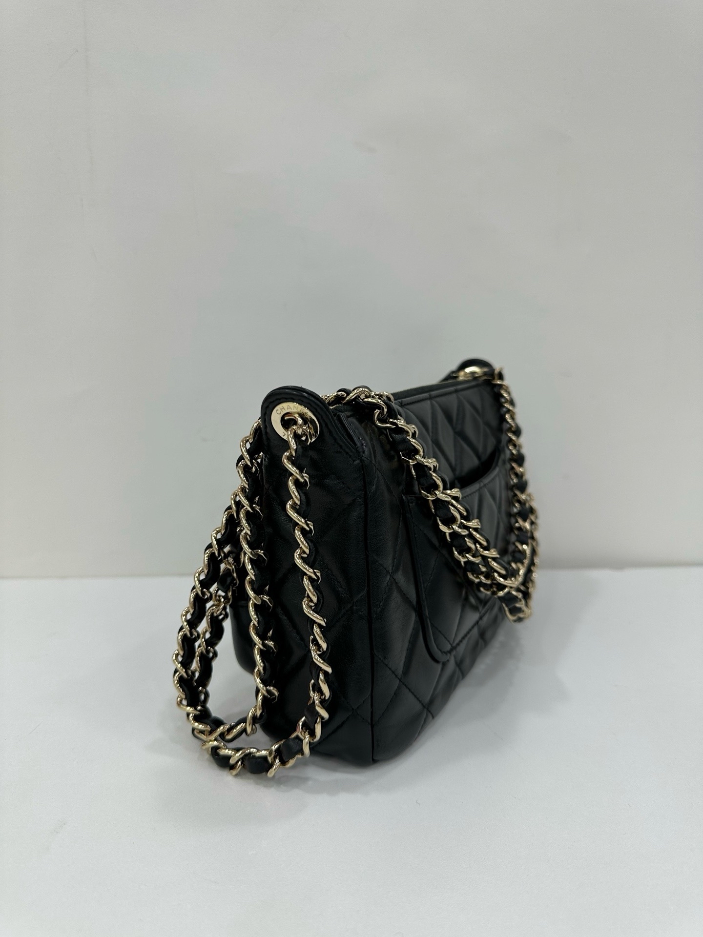 直播貨品 |  [1個-$100 2個-$300］E06