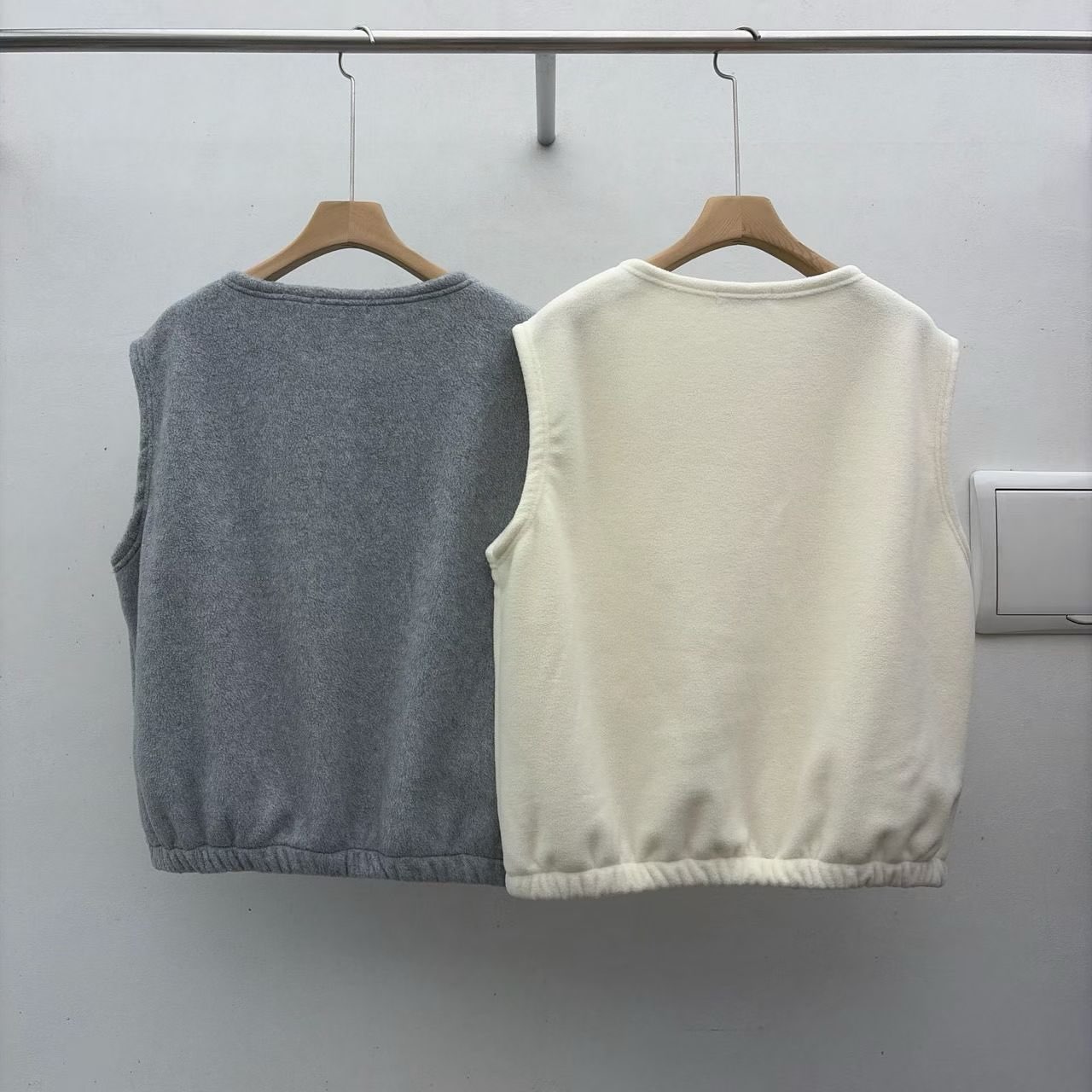 (2026FW) MOI - VEST