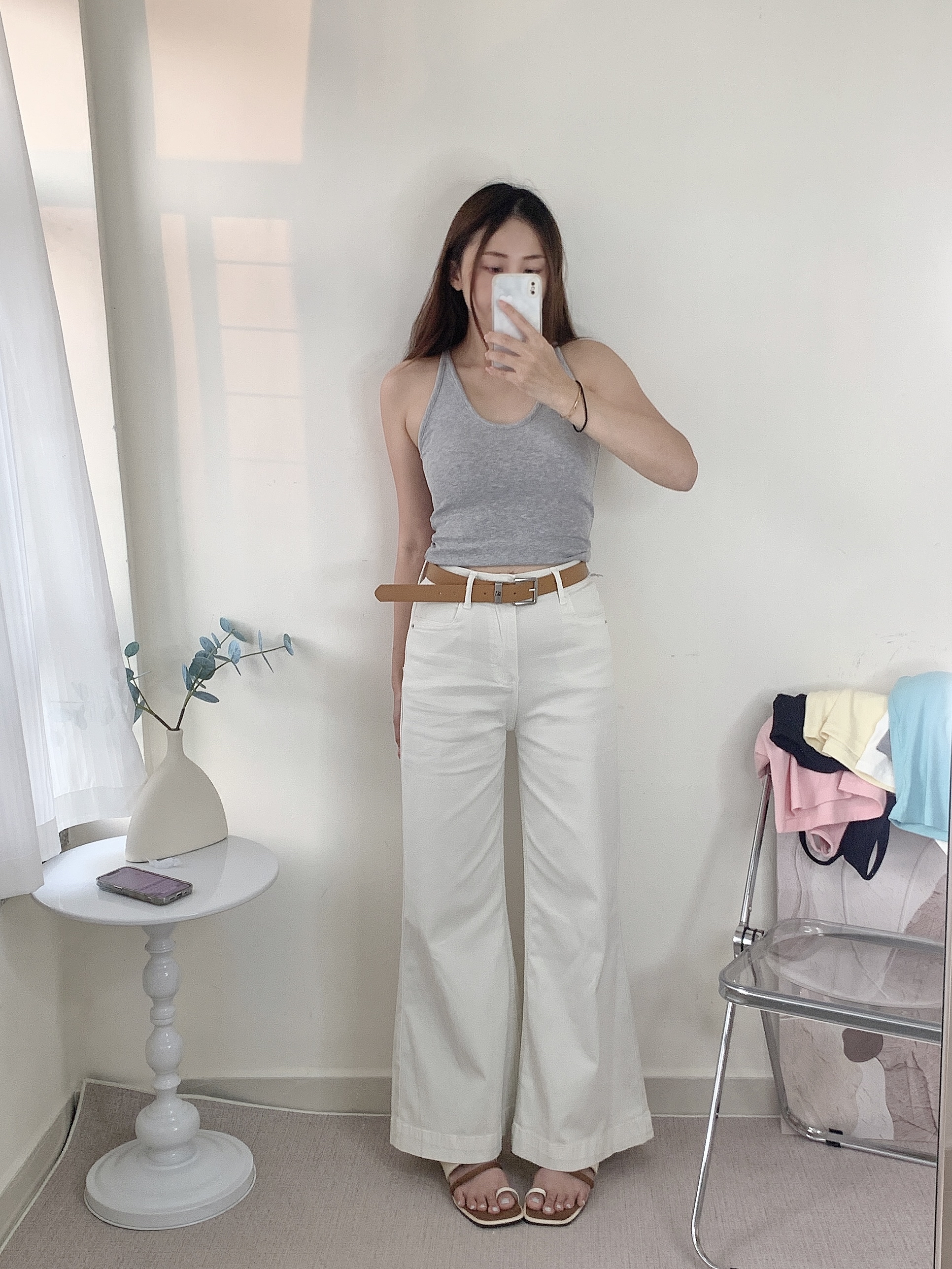 5758 白色喇叭闊牛