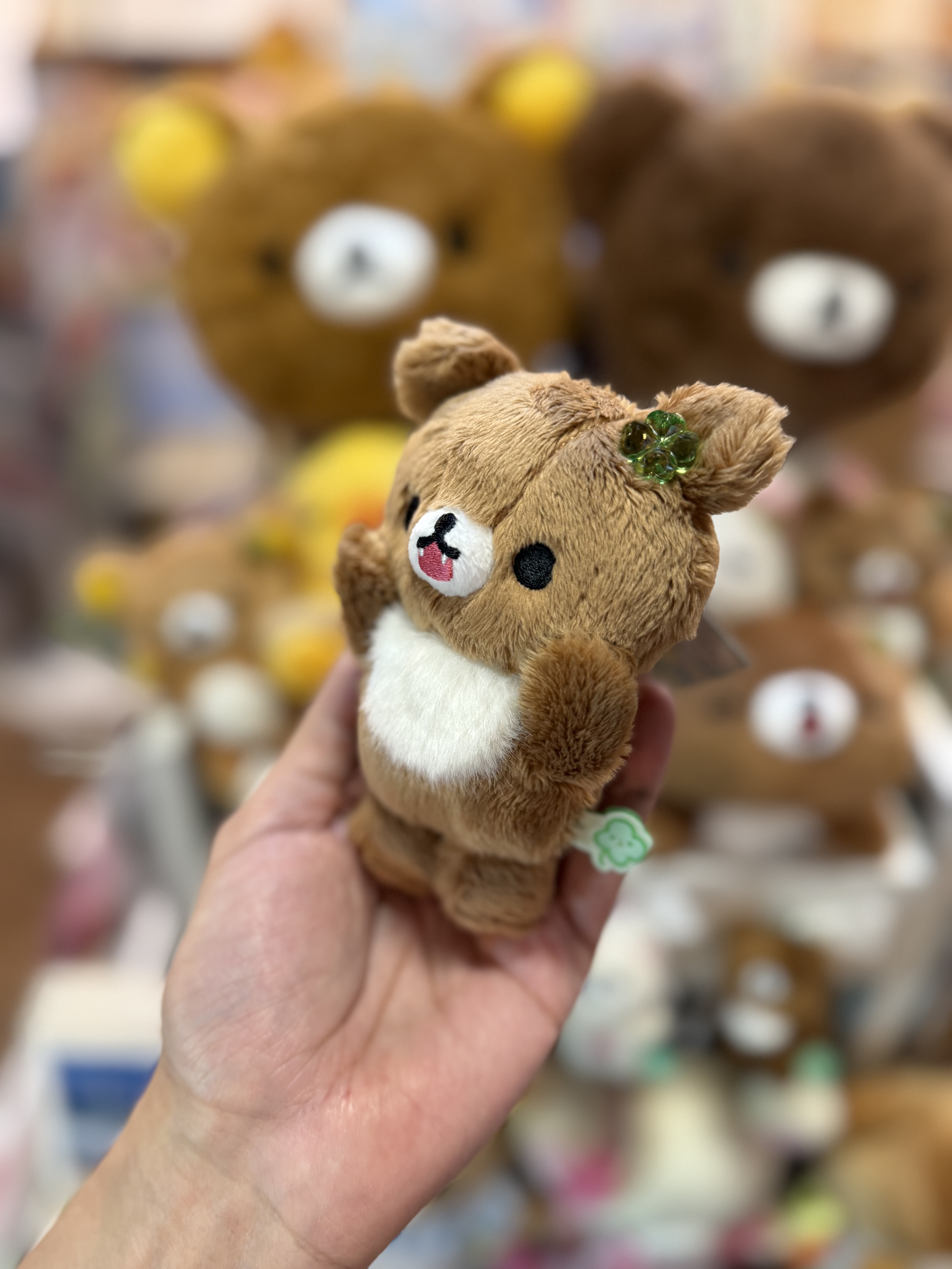 《現貨》全新小熊10週年紀念四葉草系列舉手掛飾