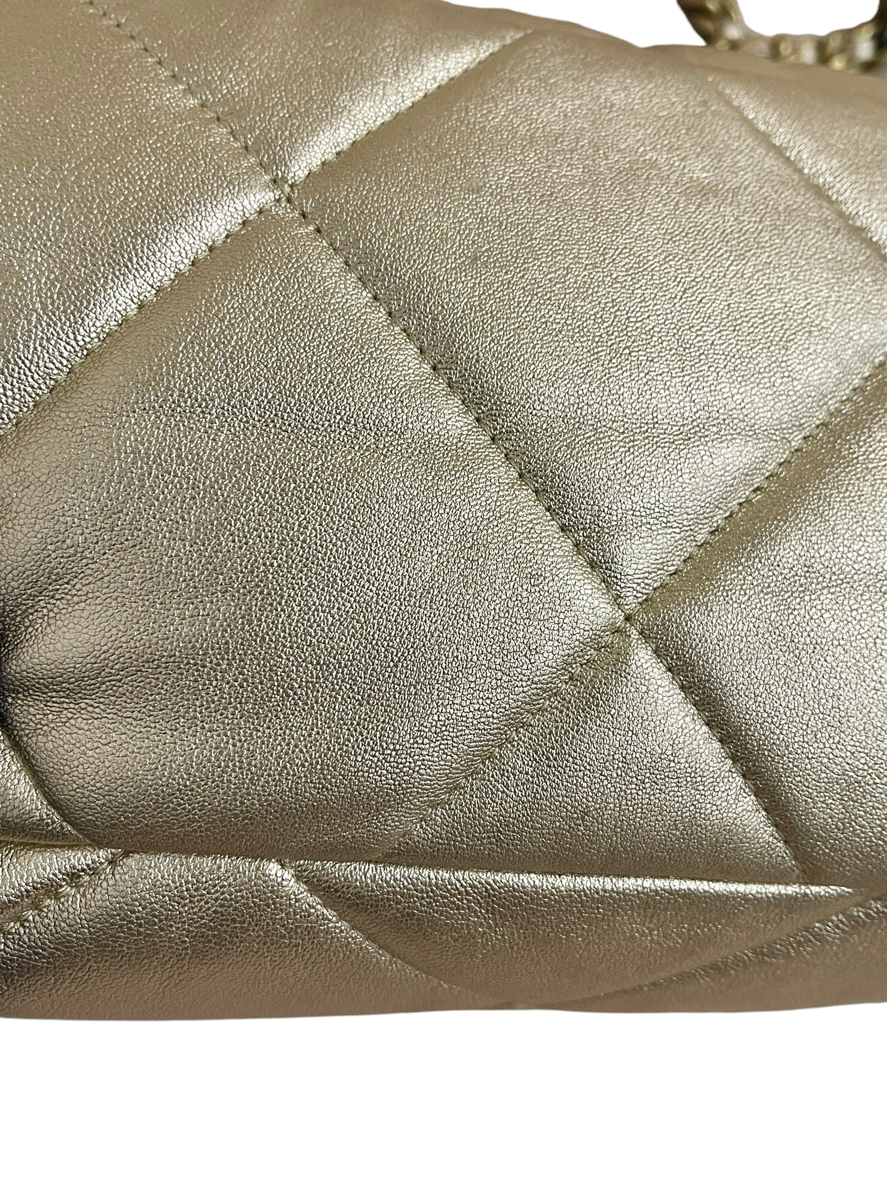 Pre-owned Chanel 19 Flap Bag / Product Code: 062203