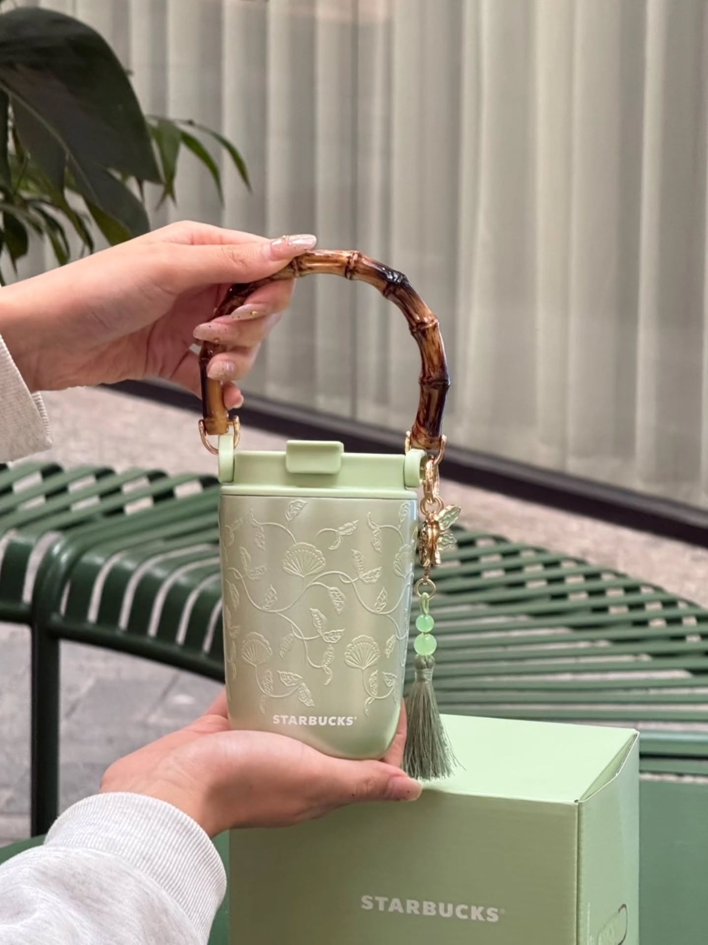 星巴克💚春序纹样系列『不锈钢双饮口杯配中式提手挂饰』🇨🇳