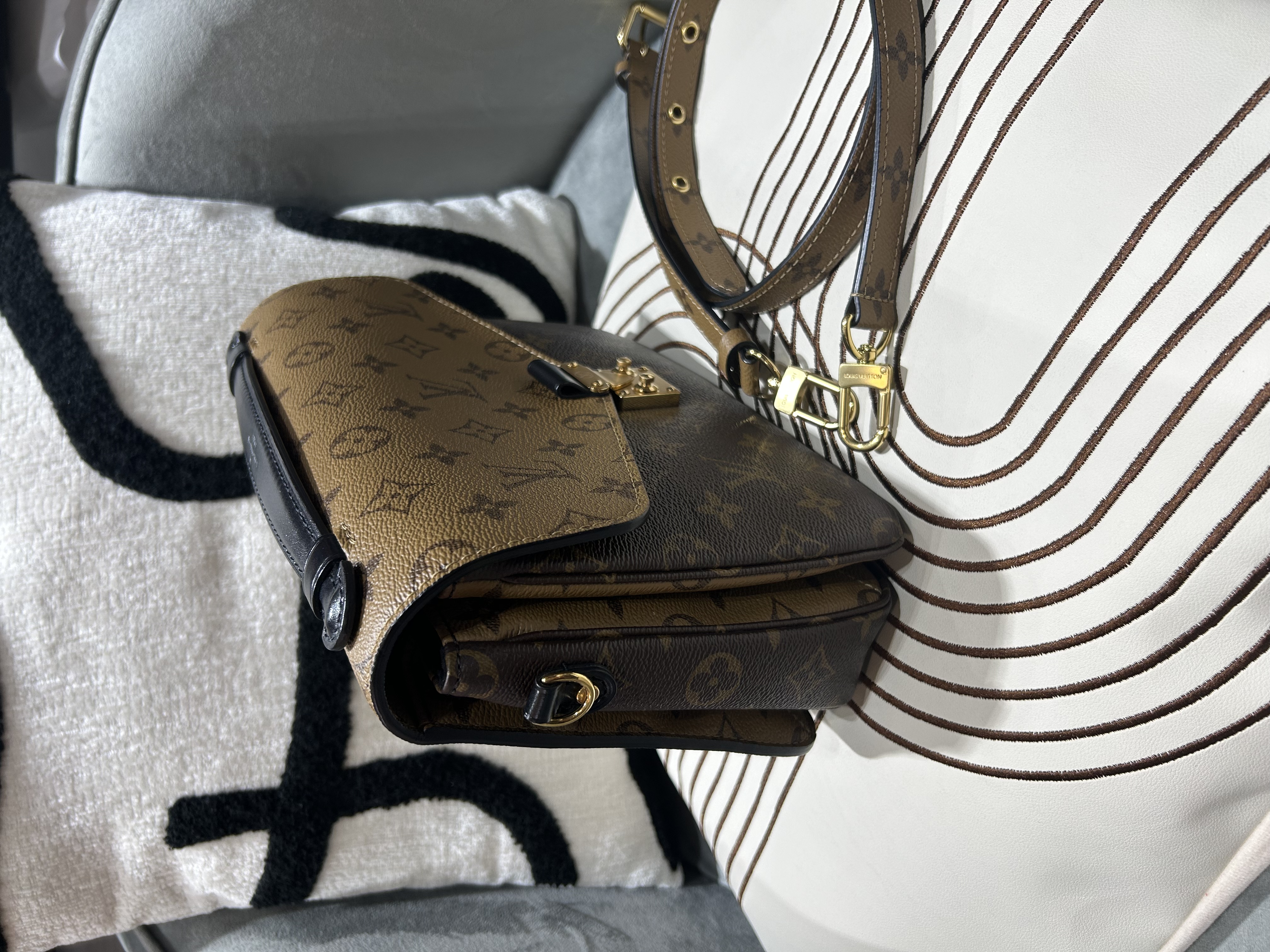 LV Metis Monogram 100%Authentic, 99%New ✅NFC✅Dust bag✅Strap✅Box