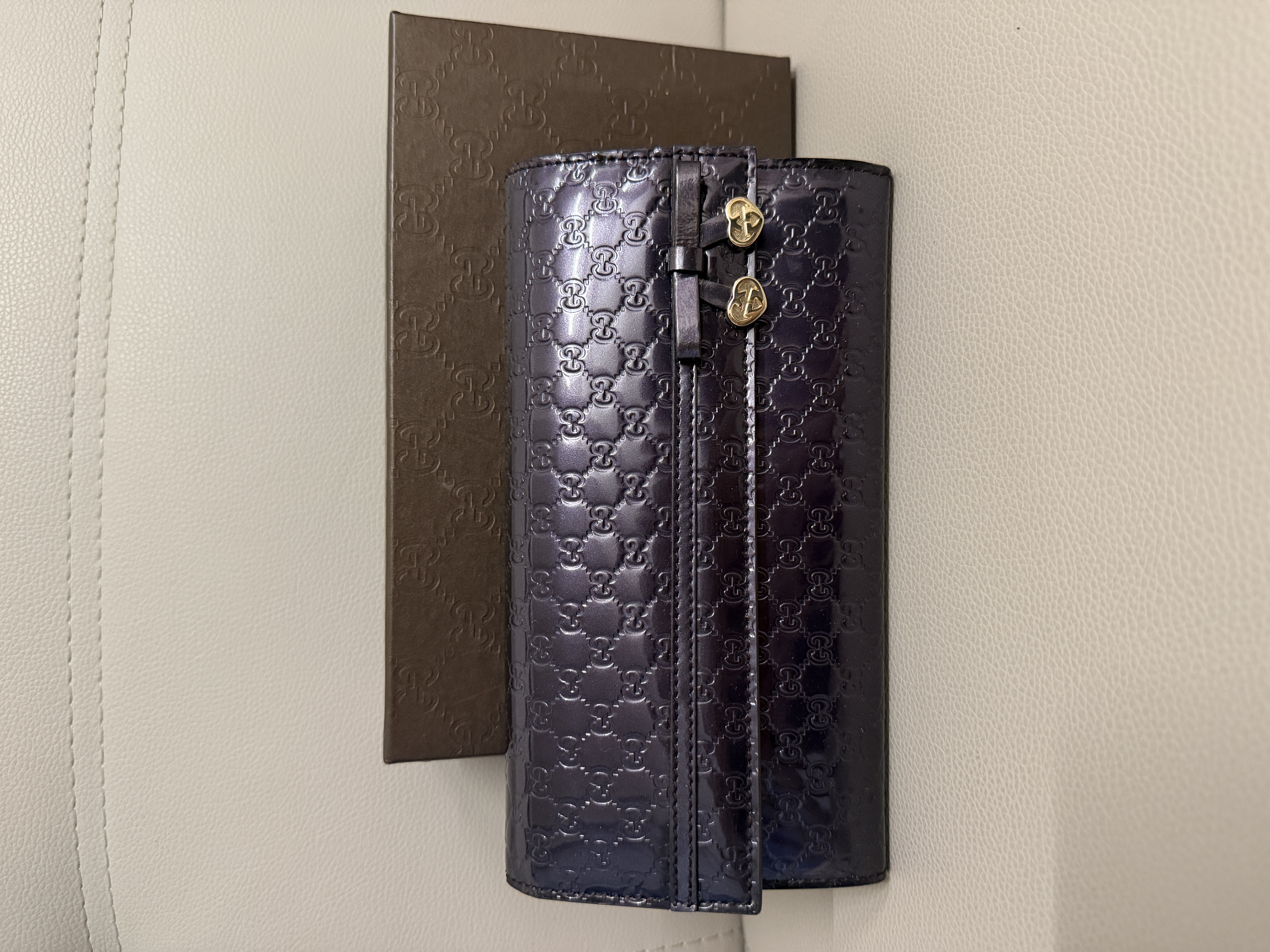 Gucci 紫色漆皮長銀包