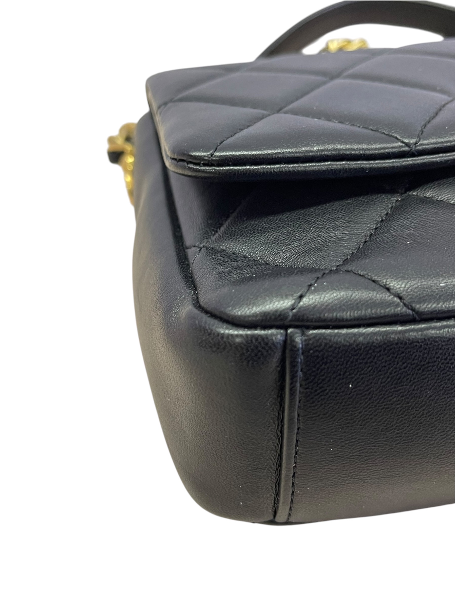 Pre-Owned CHANEL Flap Bag / Product Code: 082707