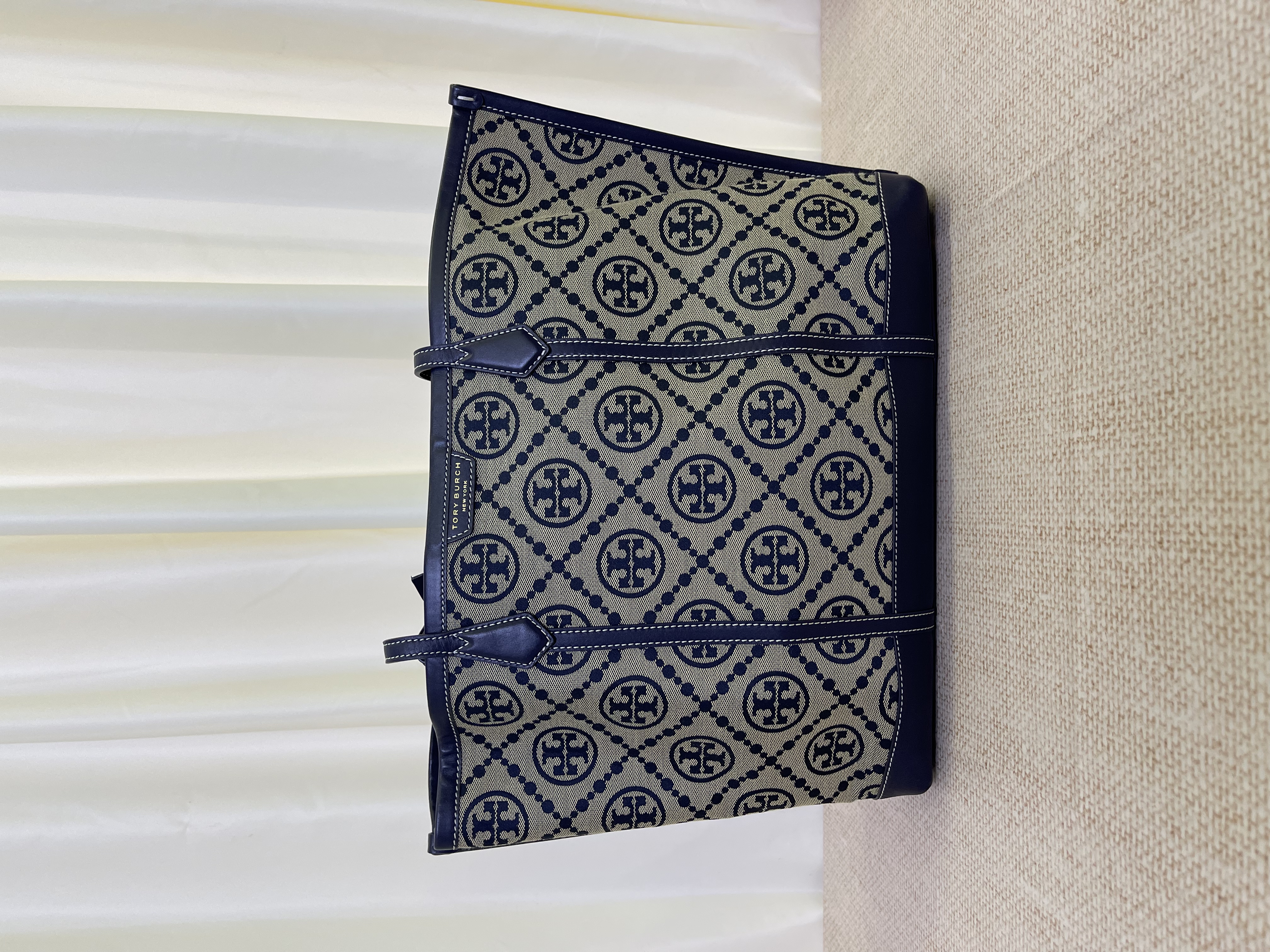 Pre-Owned Tory Burch T Monogram / Product Code:  26030901