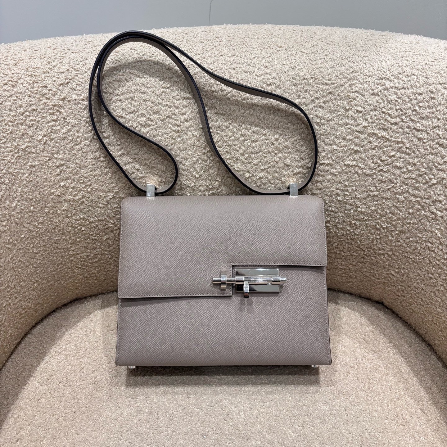 Pre owned hermes Verrou 23 