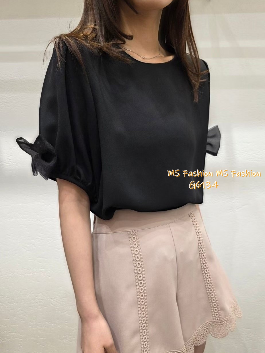 G6134 韓國🇰🇷靚料蝴蝶袖top