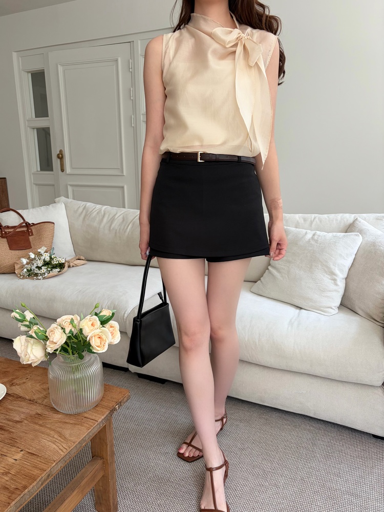 Clean Line Overlay Skorts (Black)