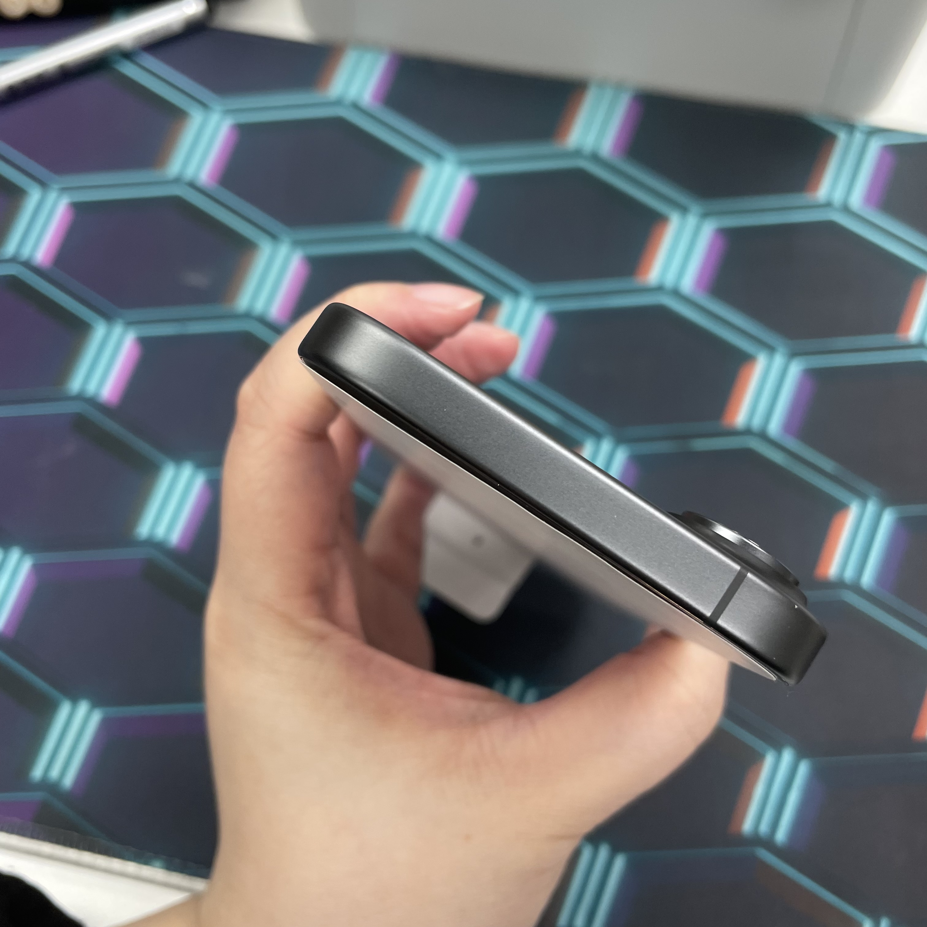 *6228 17 全新機 256GB 電100 黑色 black