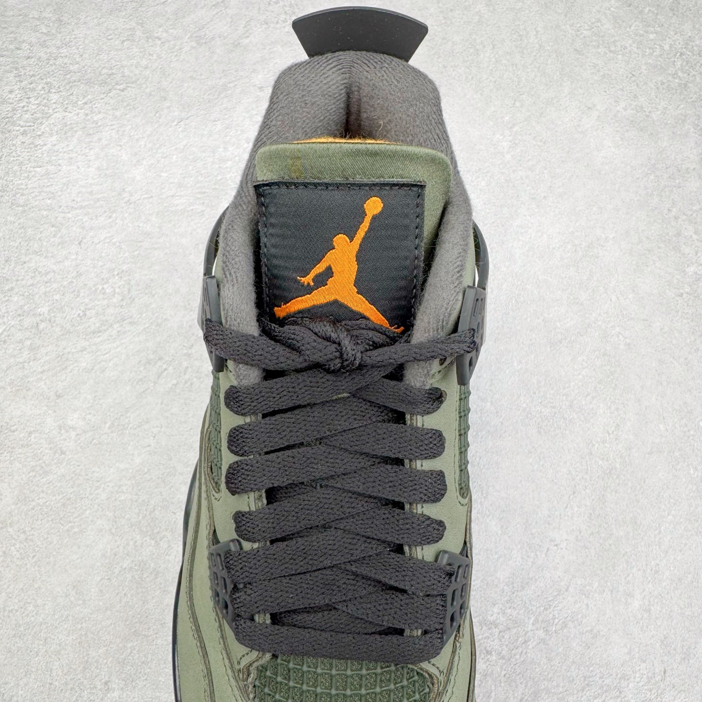 Undefeated x Nike Air Jordan 4 Retro IB1519-200