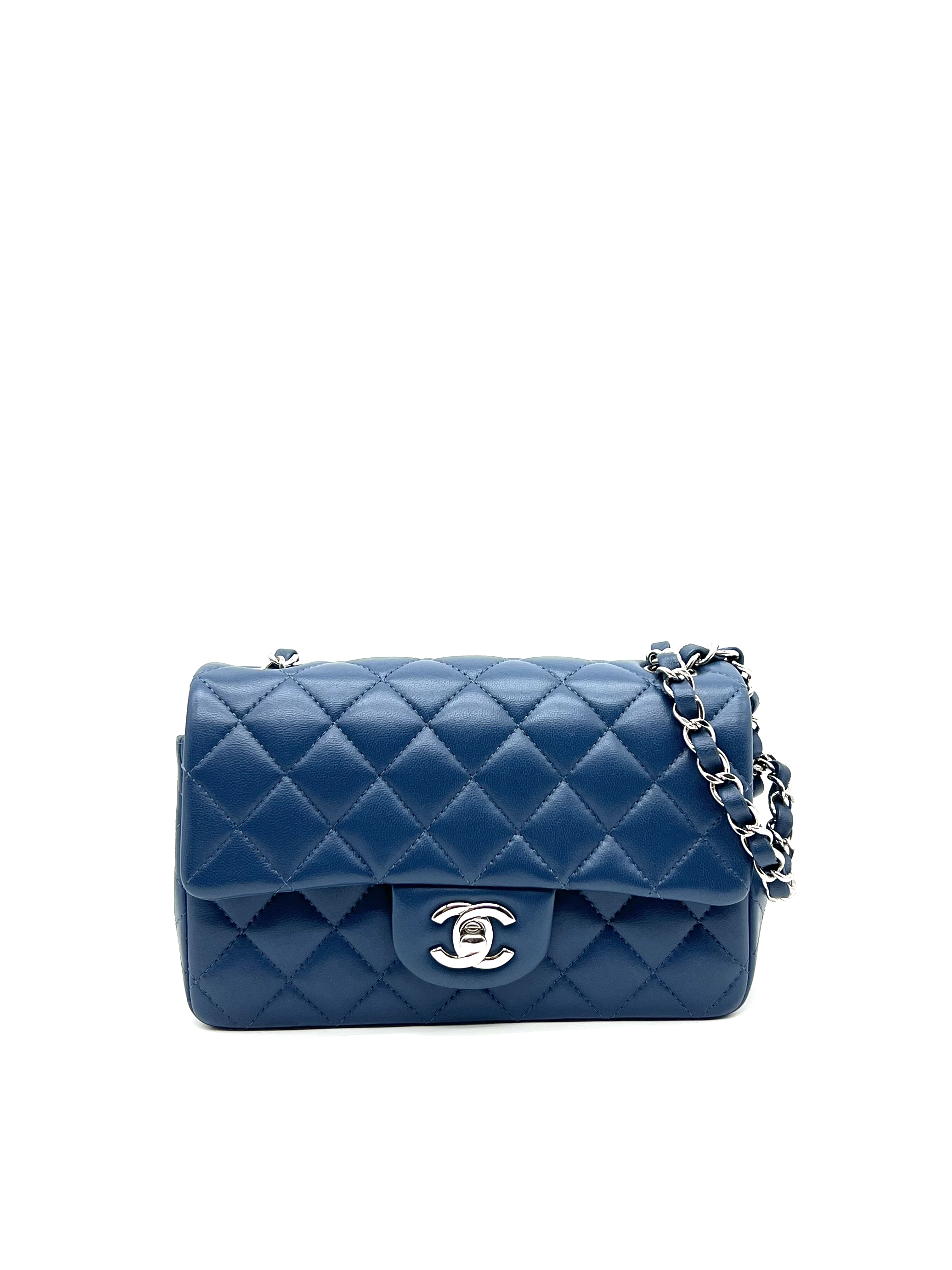 Pre-Owned CHANEL Classic Flag Bag / Product Code: 26043010