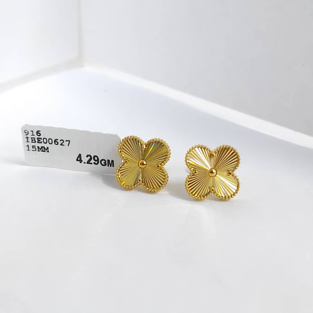 916 15MM NORTHERN LIGHT VCA EARRING 四叶草耳钉