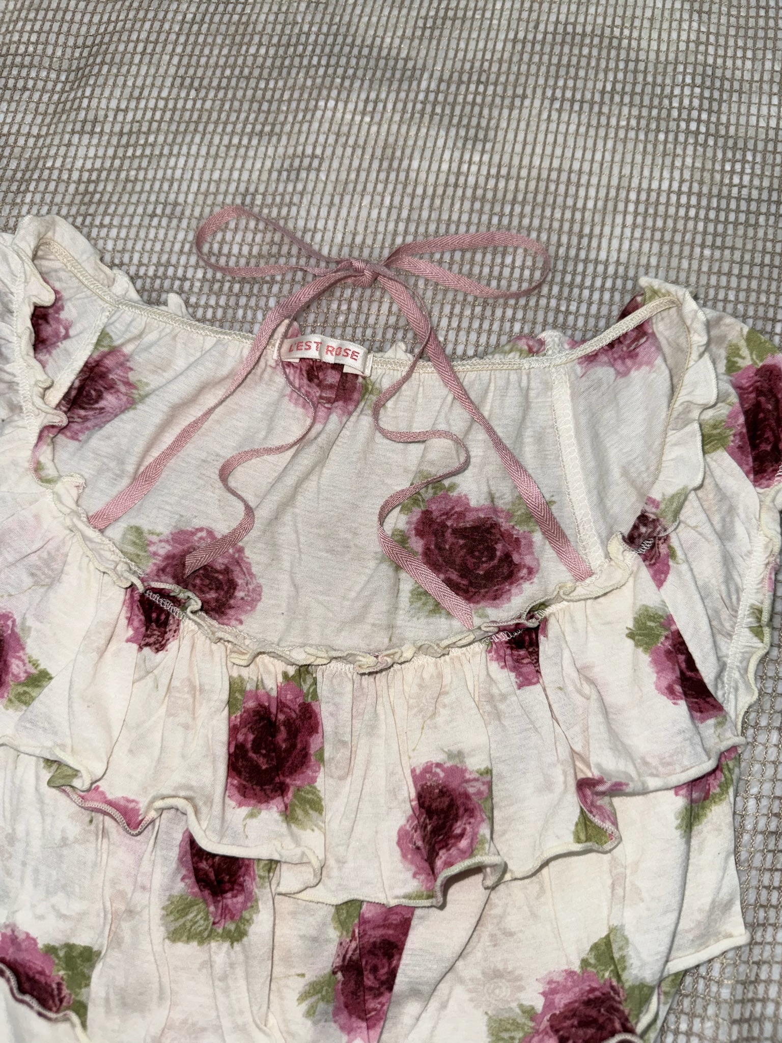 L'EST ROSE Vintage Rose Print Blouse with Tiered Ruffles and Neck Ties