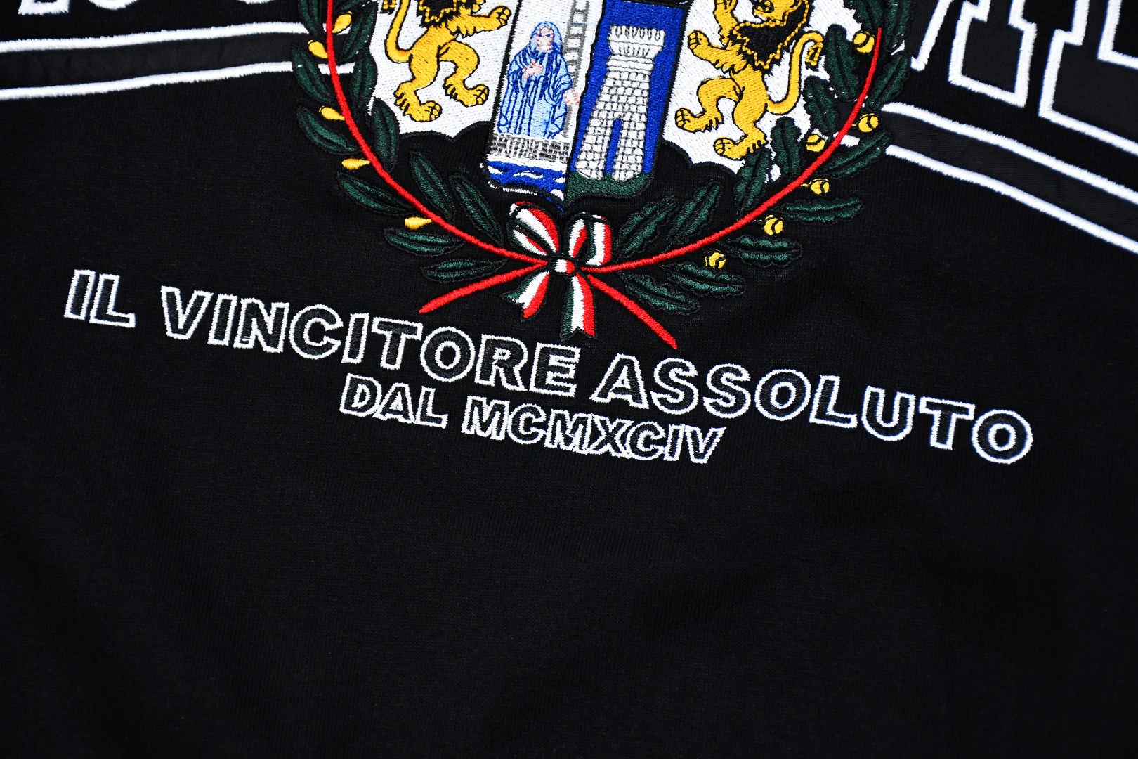 Supreme Crest Appliqué Half Zip Pullover