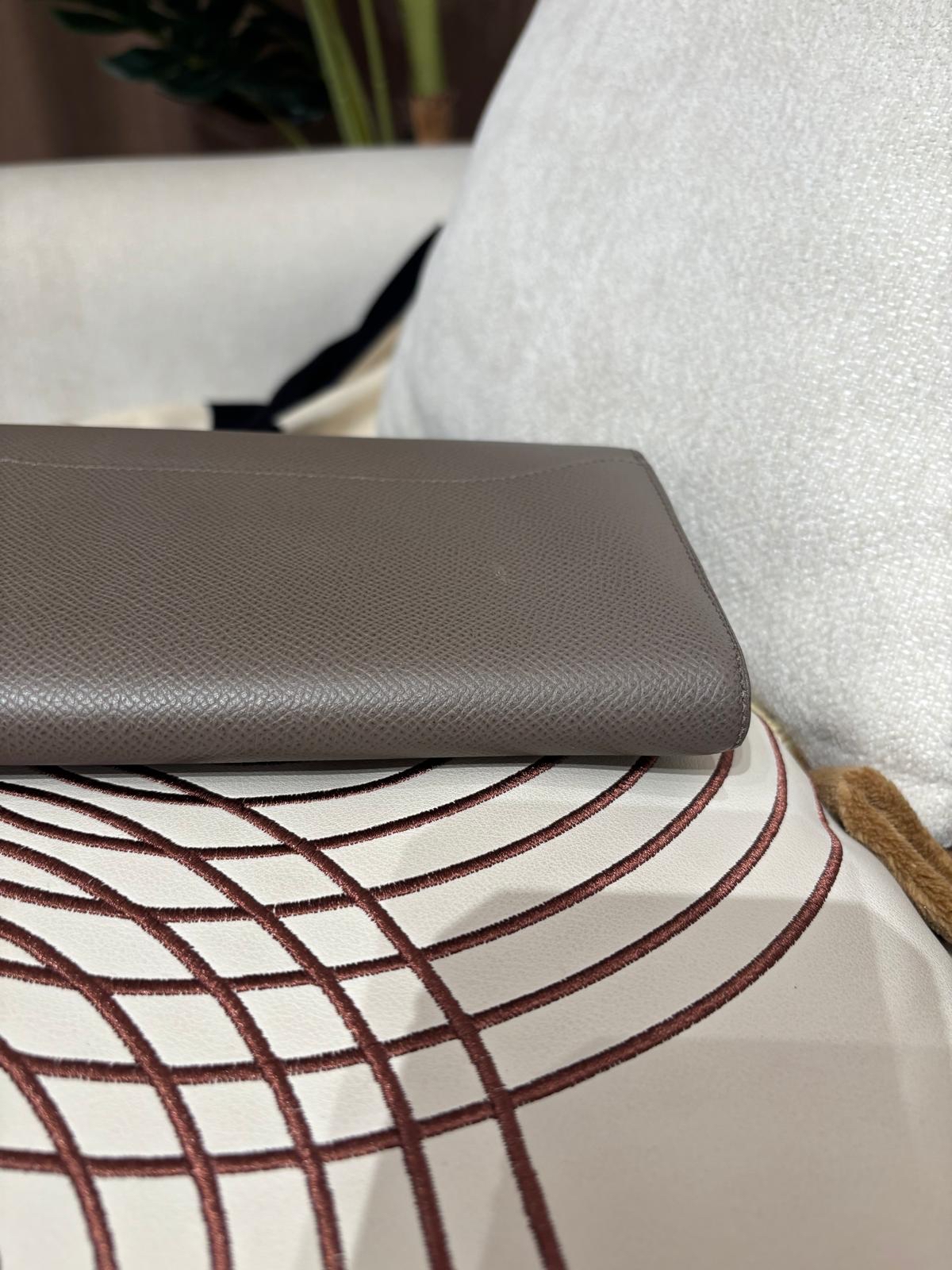 Hermes Constance Wallet Stamp C 錫器灰金扣 100%Authentic, 90%New 