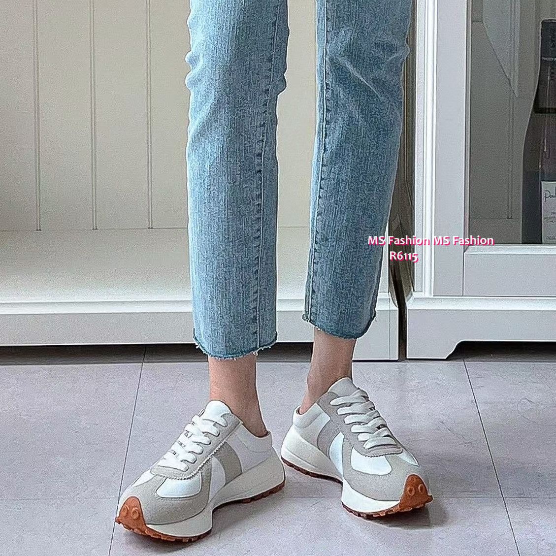 R6115 韓國🇰🇷拼色後拖sneakers