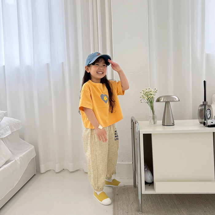 🇰🇷middle name tee