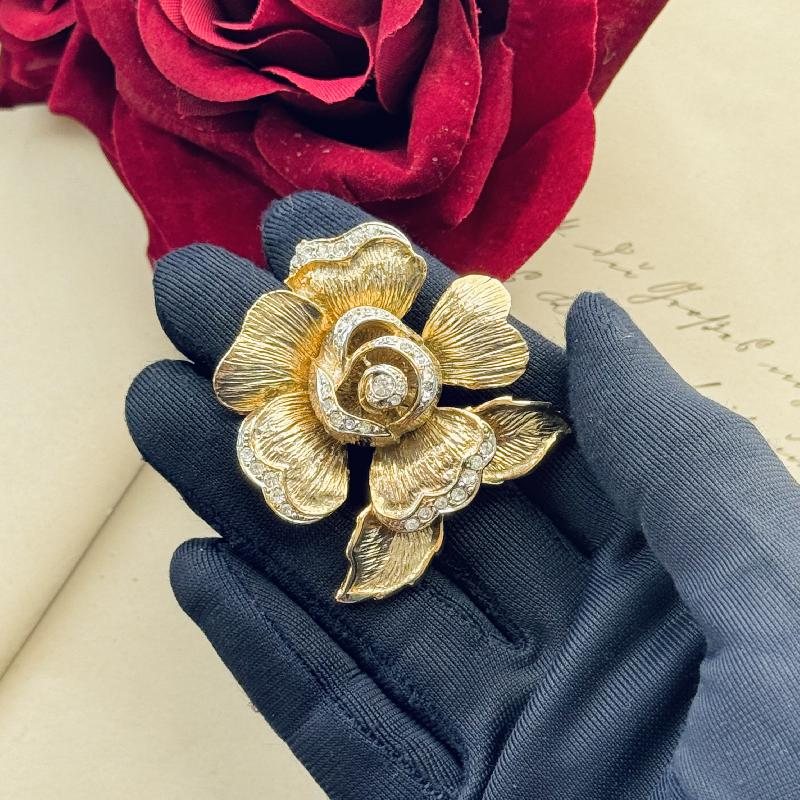 C.a. 1960s Gem-Craft Signed Craft Rhinestone Studded and Textured Blossoming Rose Brooch (MT1852)