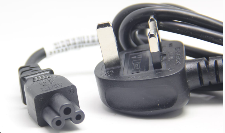 k00002 黑色英规梅花尾电源线