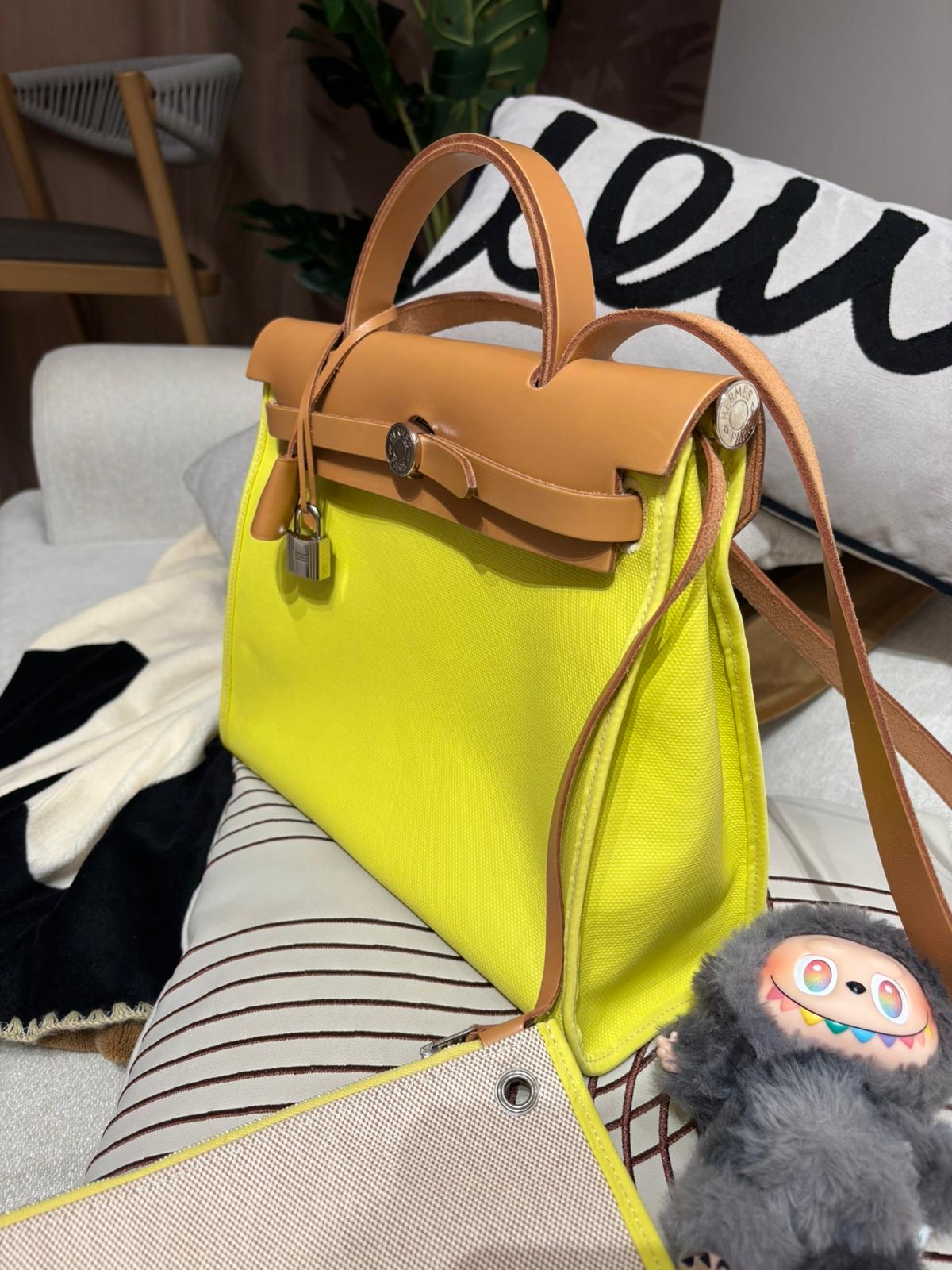 Hermes herbag 31 STAMP A waterproof  100%Authentic, 95%New ✅收據✅Key Lock✅Dust bag