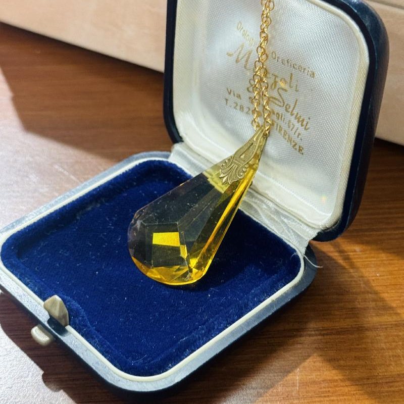 Vintage Czechoslovakia Faceted Amber Yellow Glass Recomposed Pendent (C012)