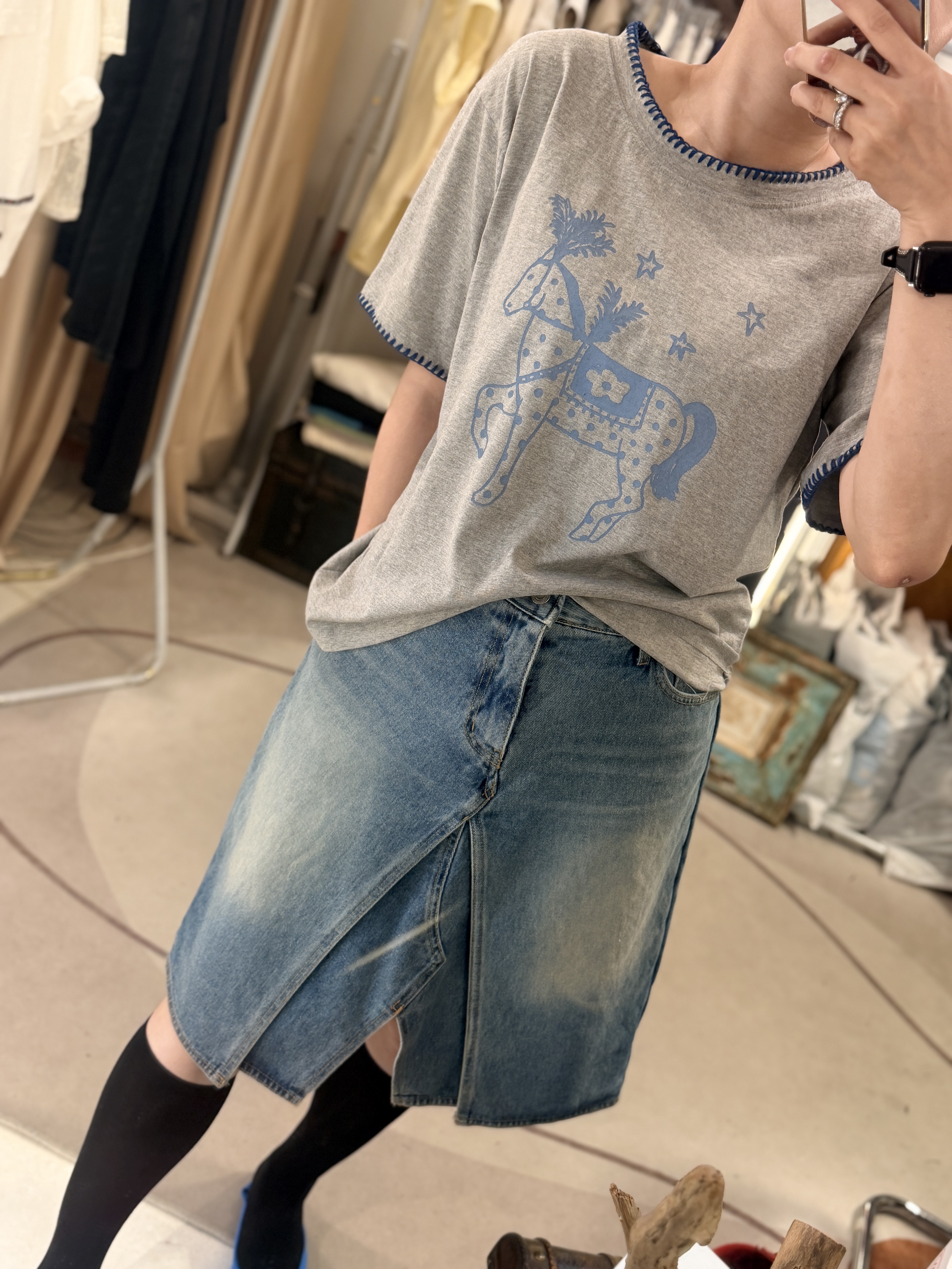 Horse tee