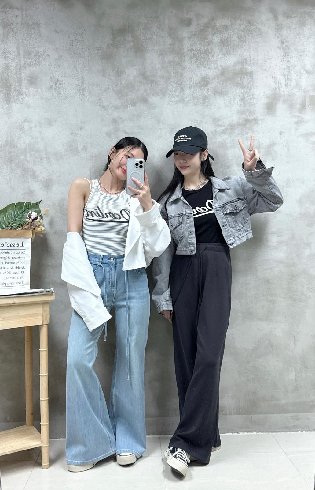 E12 入英文字背心