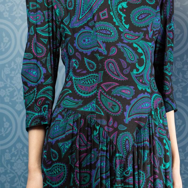 C.a. 1980s Made in America Paisley Pattern Dress (Mu102-27)