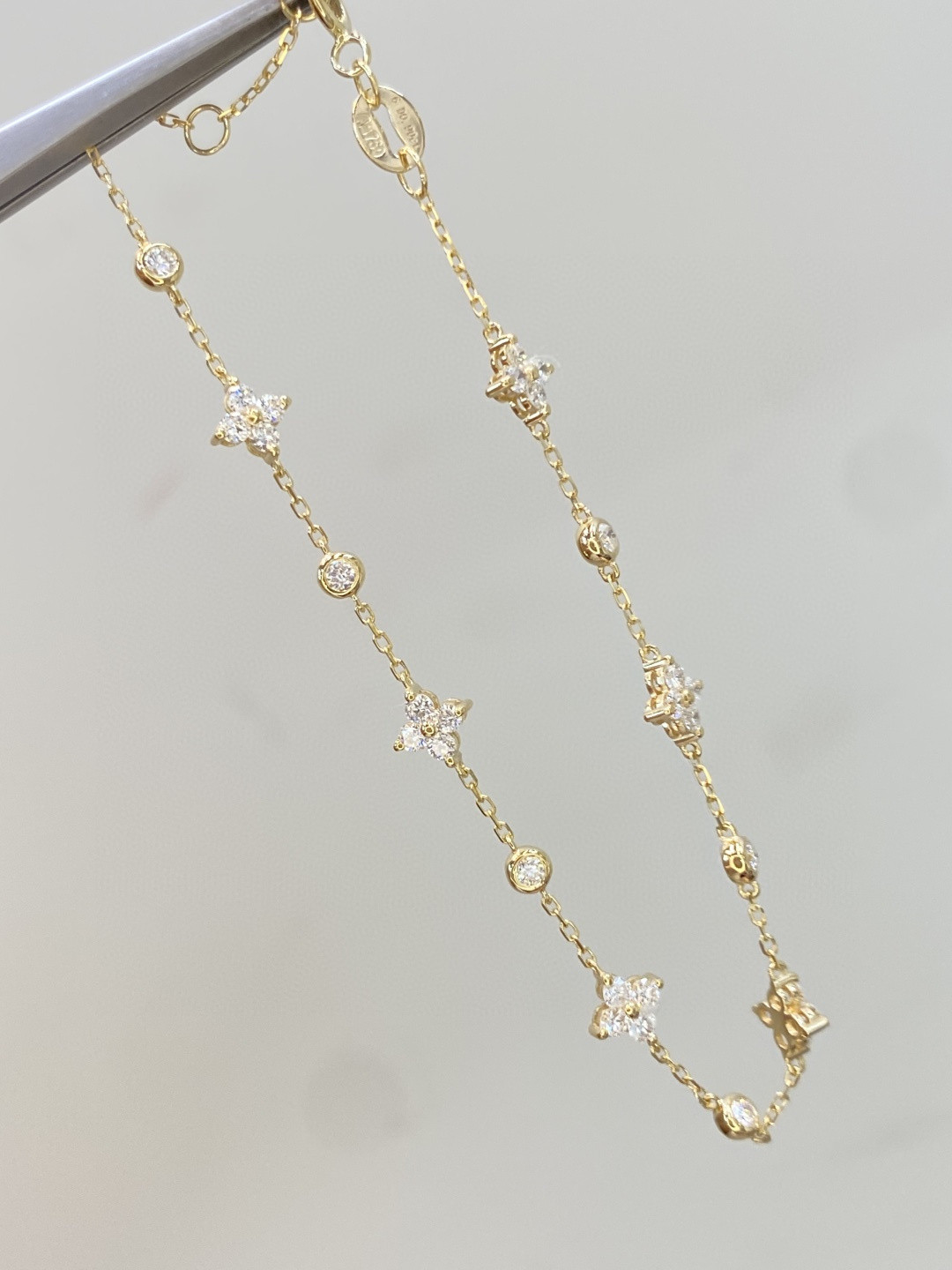 18K Diamond Bracelet 