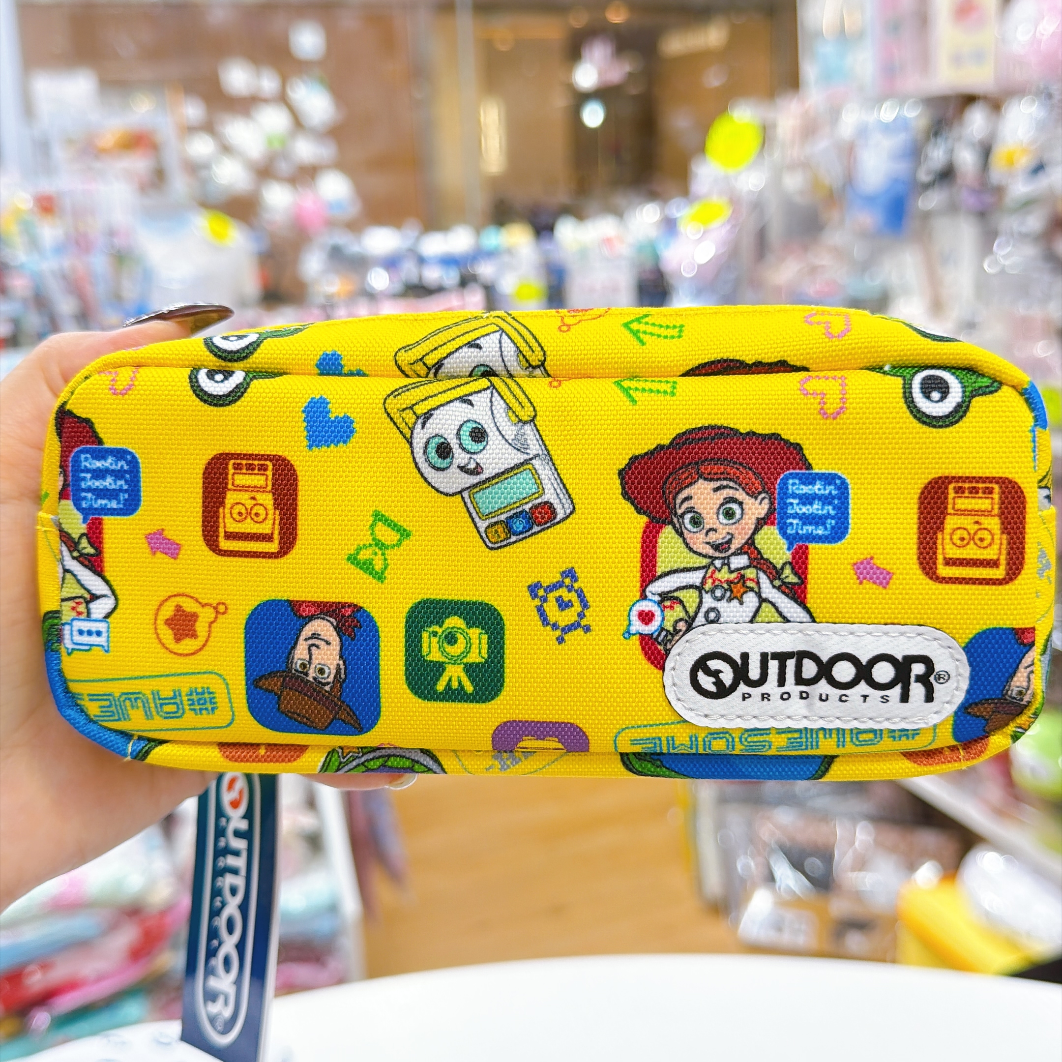 日本直送日本版outdoor Snoopy Toy Story新款筆袋 背囊形狀掛袋