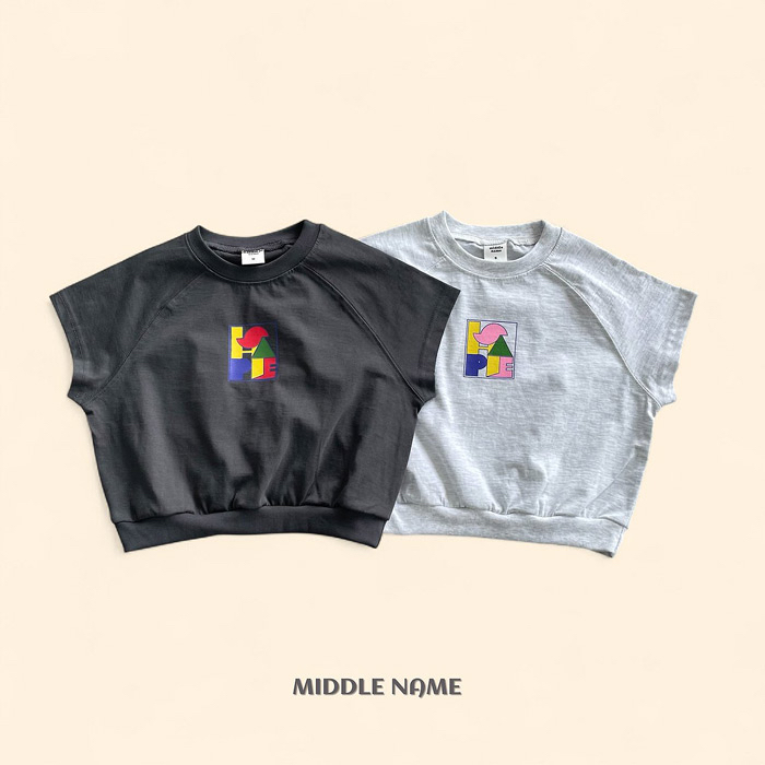 🇰🇷middle name tee