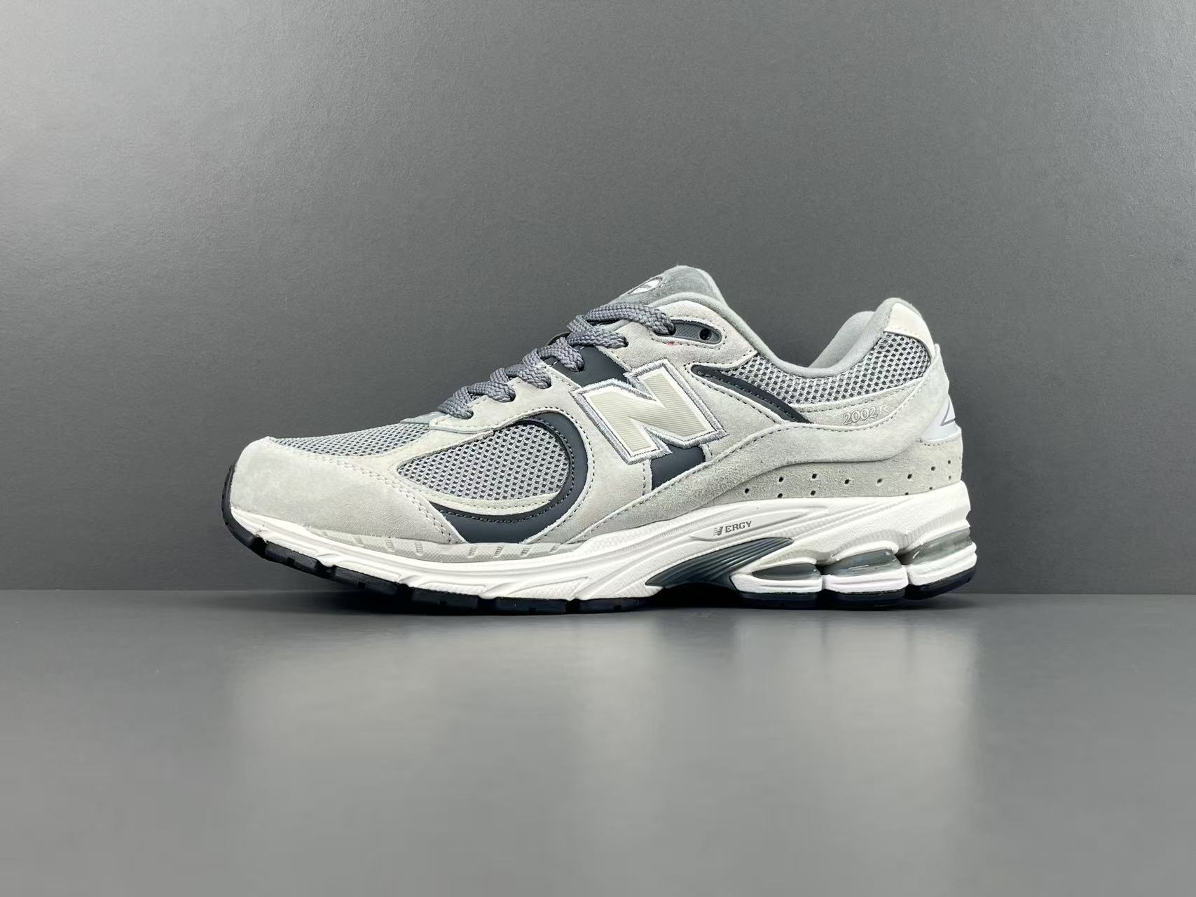 New Balance 2002R ML2002RST