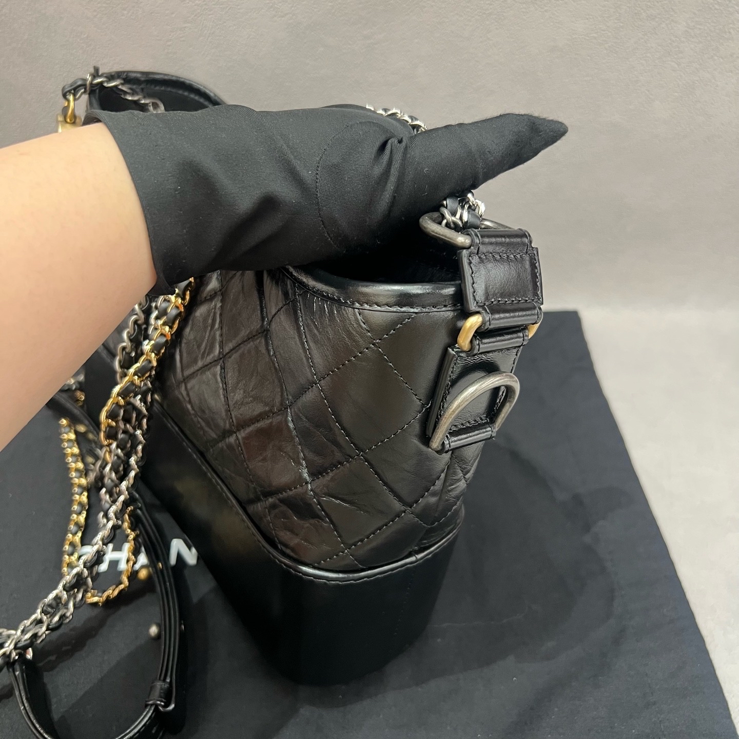 【預訂貨品】Chanel 20A黑金流浪包