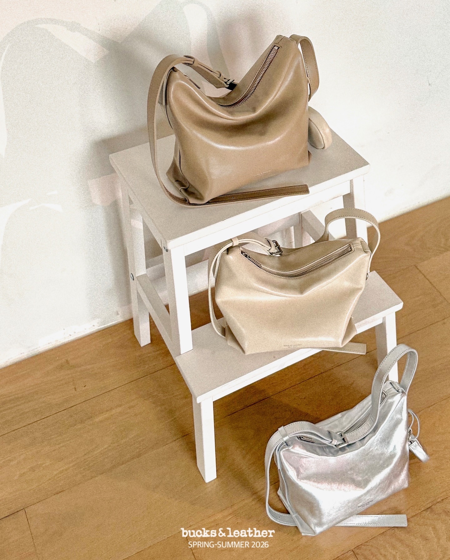 預購_牛皮亮面 Low Bag (S) By Bucks & leather