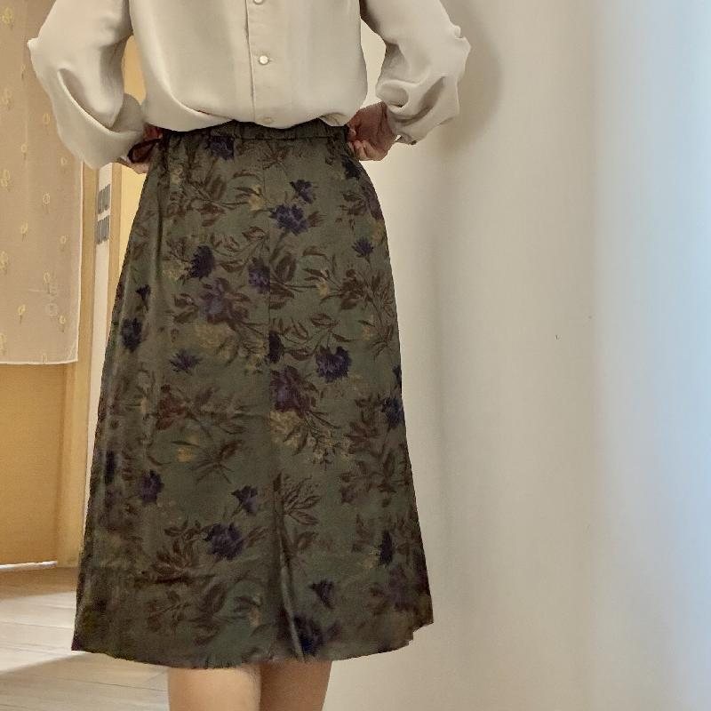 Vintage Japanese IMAGINA 15% Wool Textured Floral Pattern Green Skirt -Waist 29-30"(MT1606)