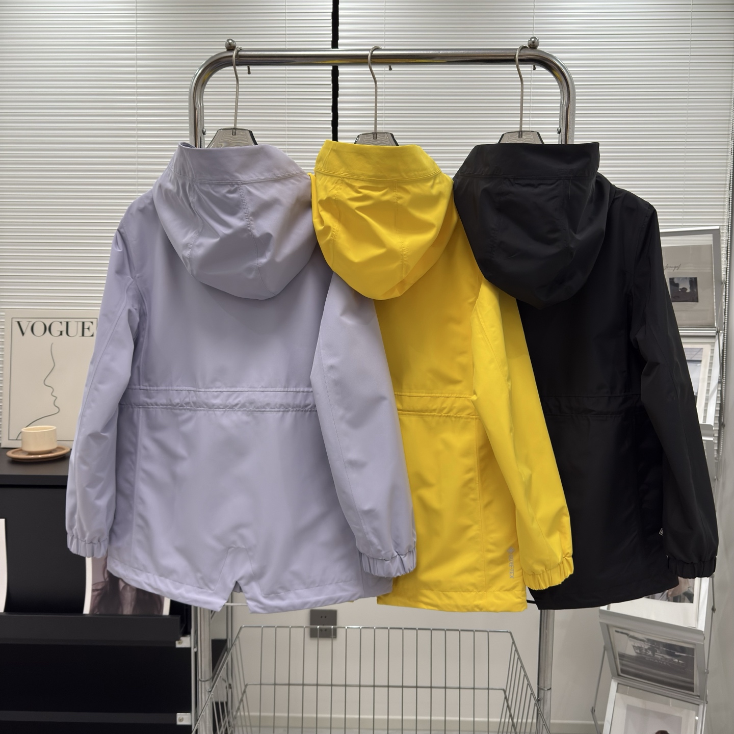 法國 AIGLE 連帽收腰衛鋒衣外套