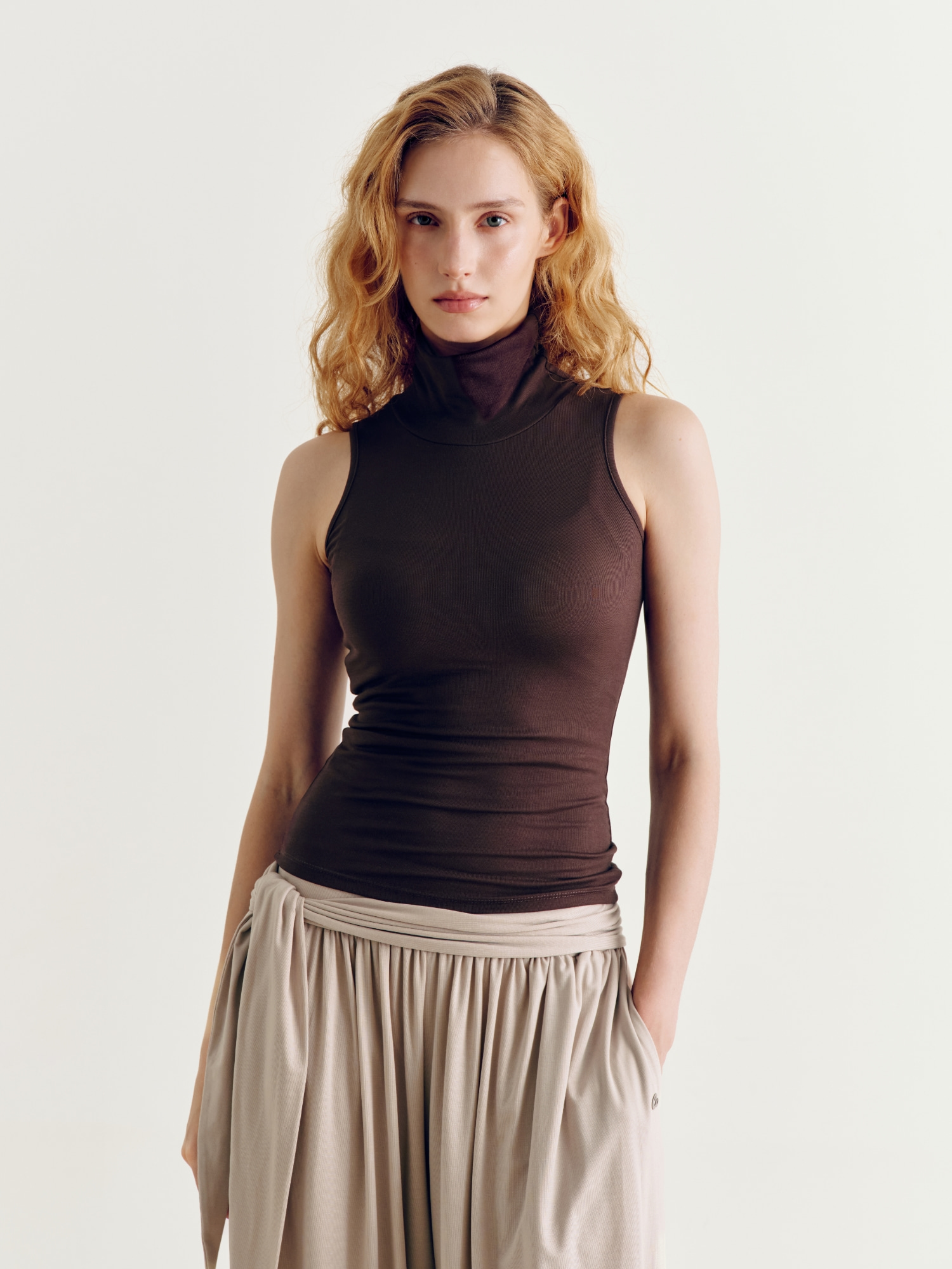 【秋冬高領薄背心】預購_Satva Turtle-Neck Sleeveless by Conch