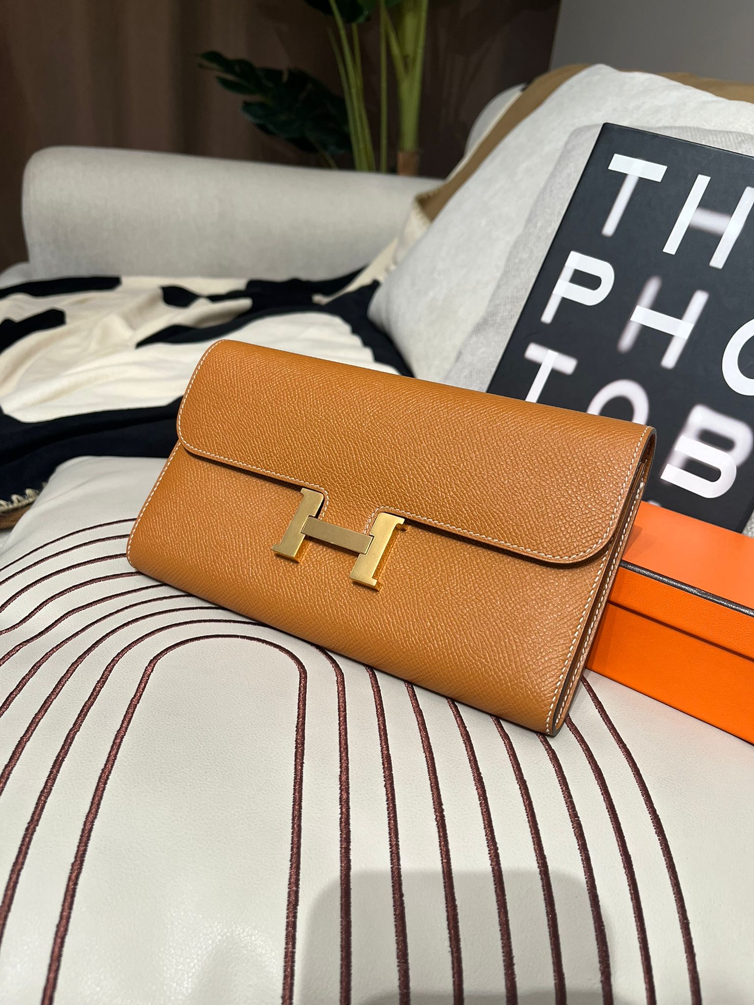 Hermes Constance Wallet Stamp X Gold 金金100%Authentic, 98%New ✅Box