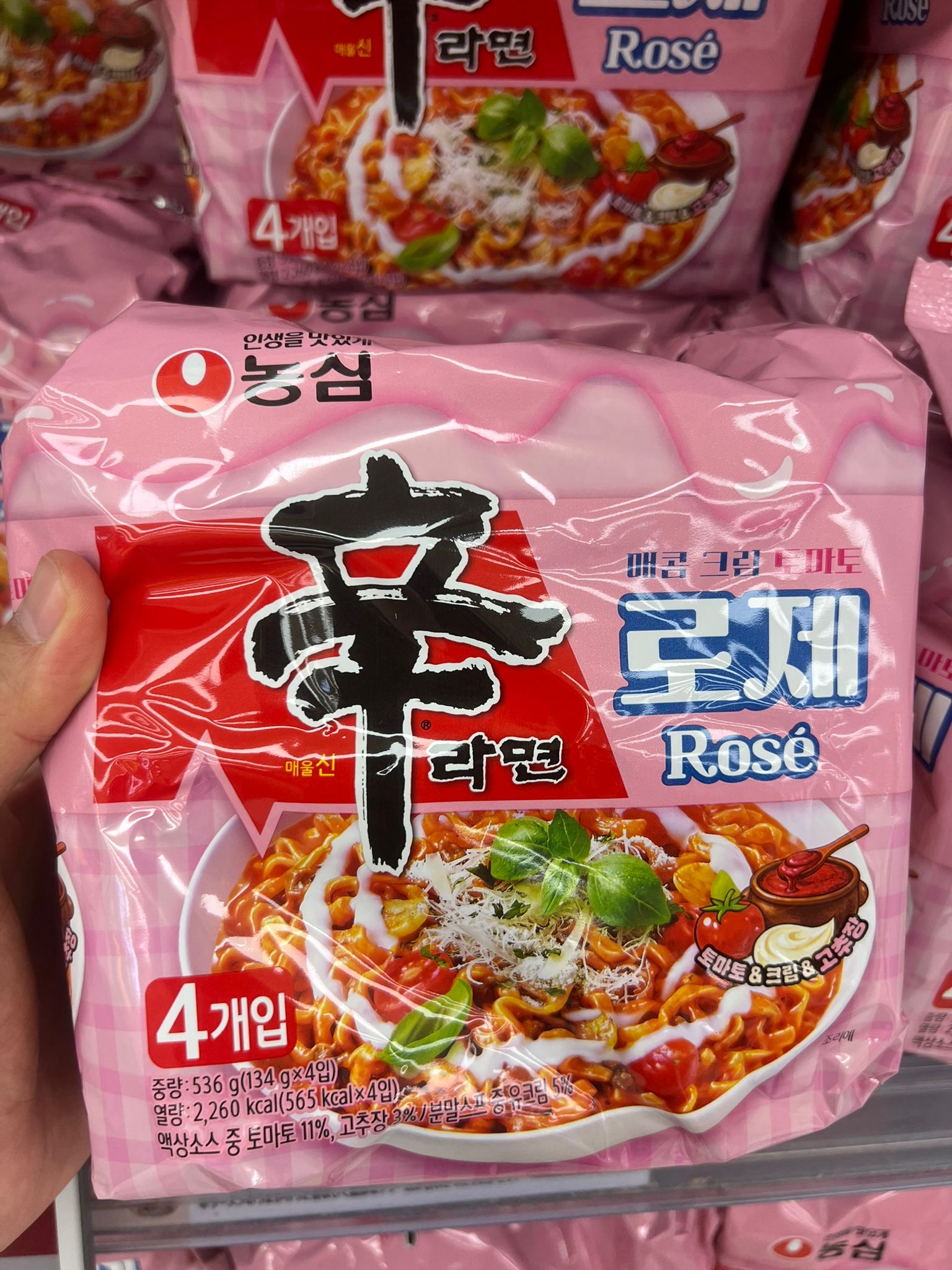 農心奶油辣醬味撈麵