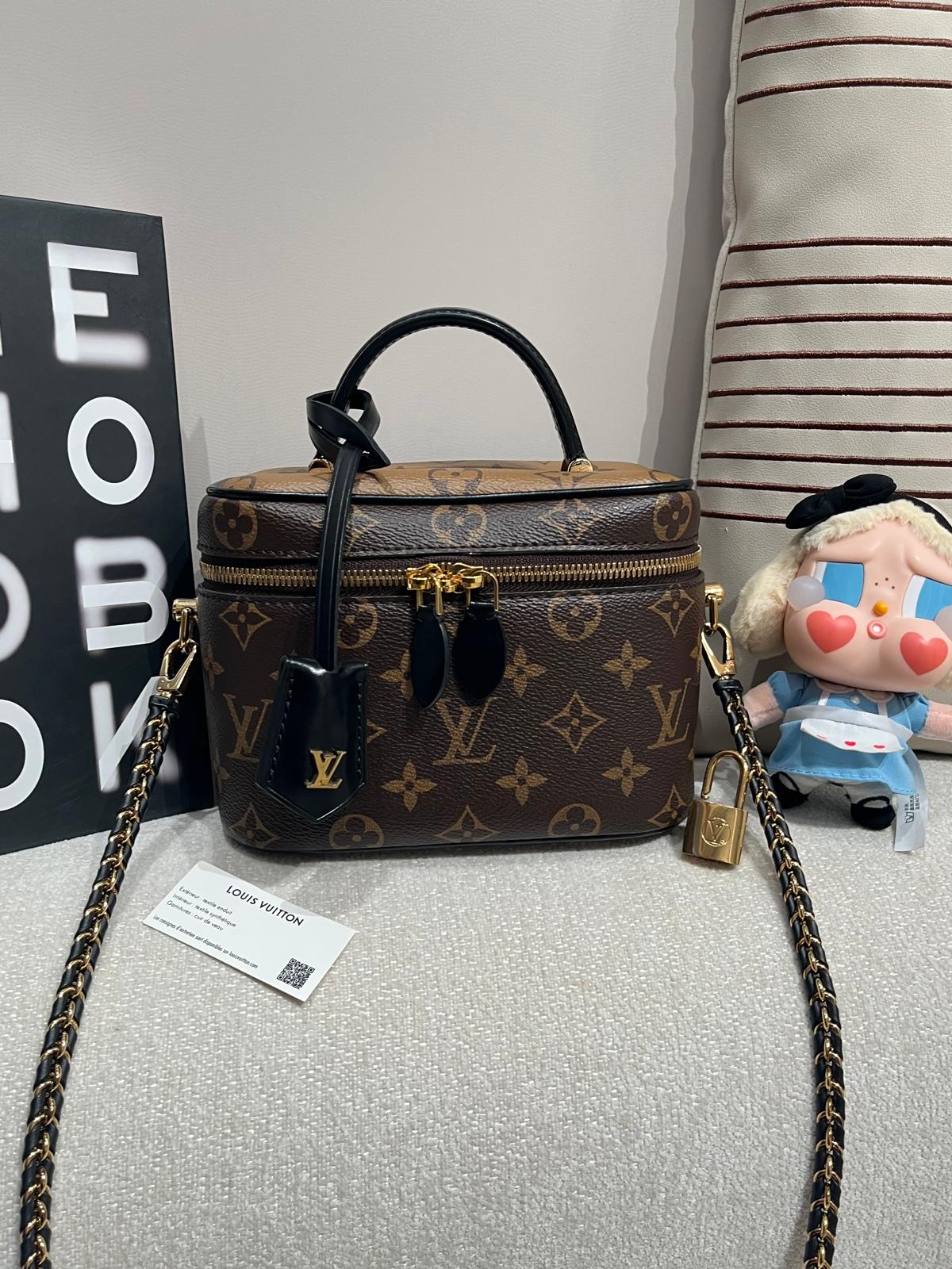 LV Vanity pm Monogram reverse M45165 100%Authentic, 98%New ✅Key Lock✅Dust bag