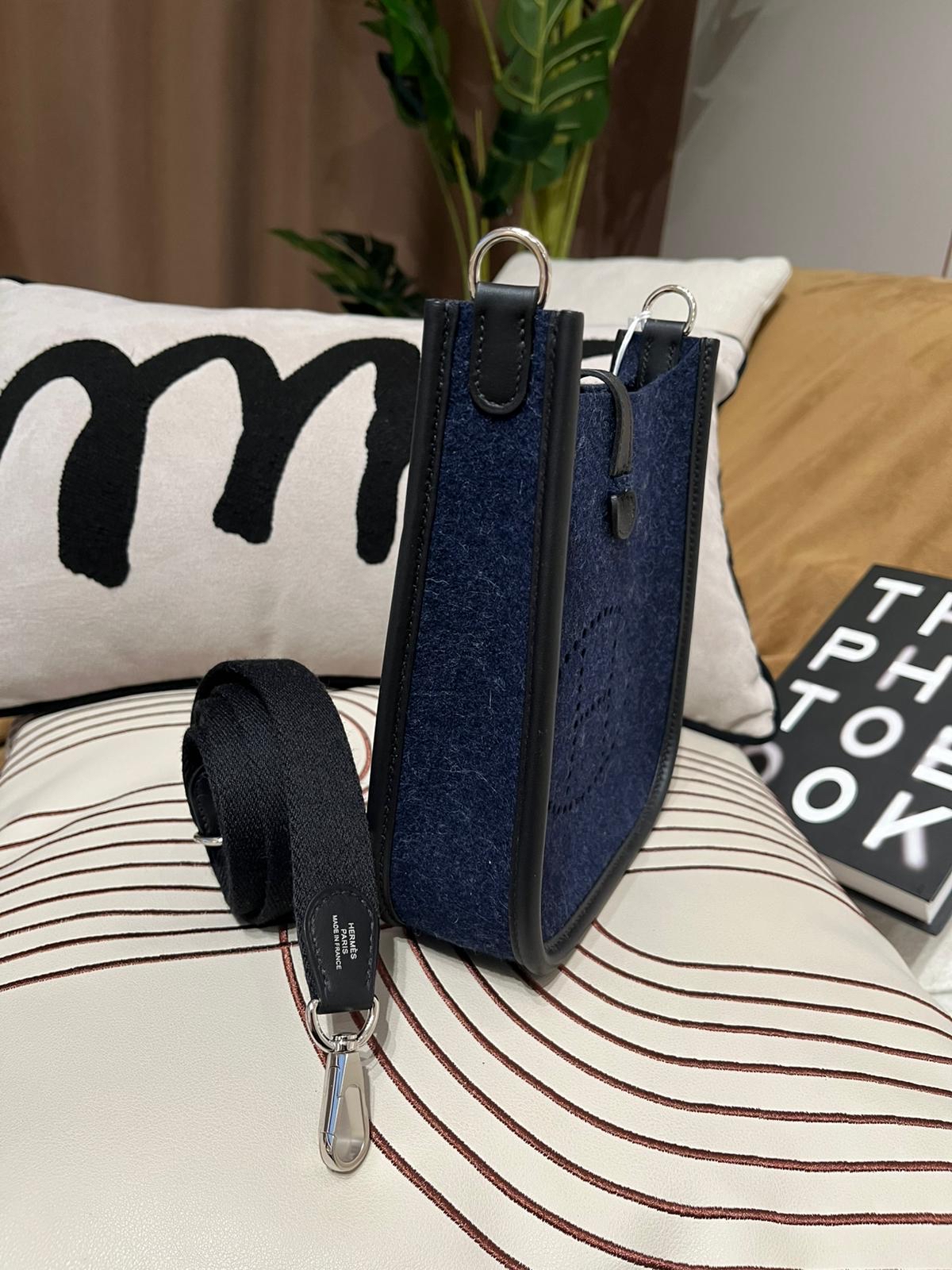 全新 HERMES Mini Evelyne 16 ,2Z 午夜藍 Bleu Nuit牛皮 Feutre 羊毛氈銀扣,STAMP Z , 100%Authentic,全新未使用品 ✅收據✅dust bag✅box 