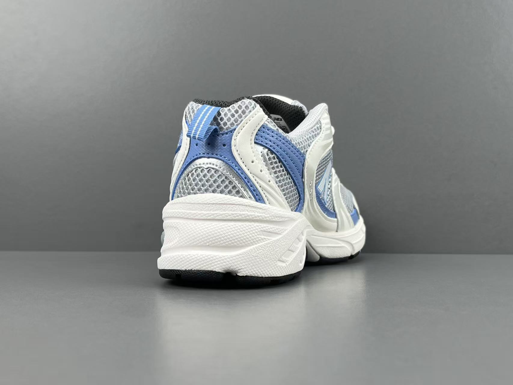 New Balance 530 MR530KC