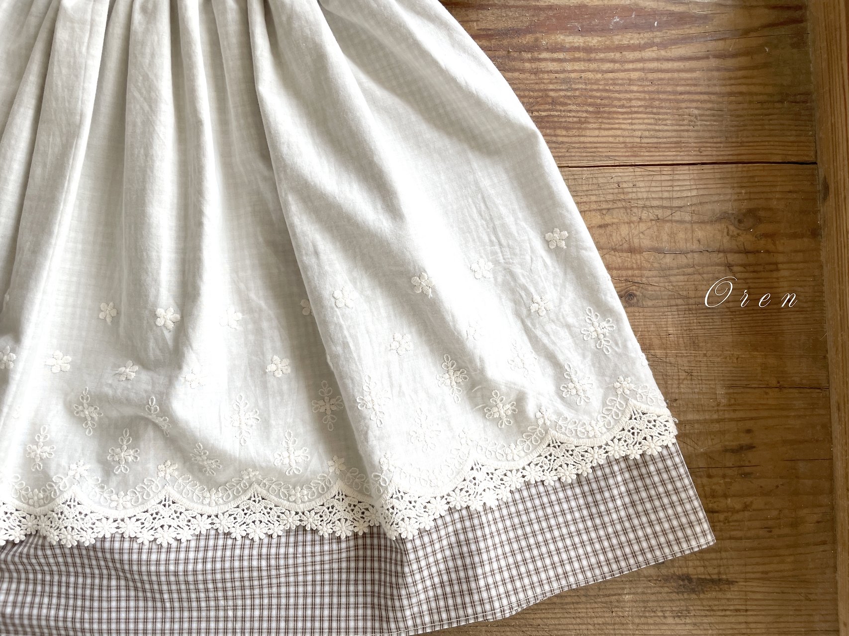 ☀️預訂 韓國直送☀️🇰🇷Oren Zegna蕾絲圍裙格紋短袖連身裙