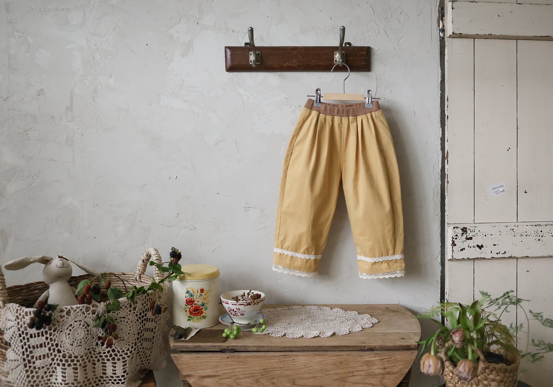 Flo | Peanut Pants